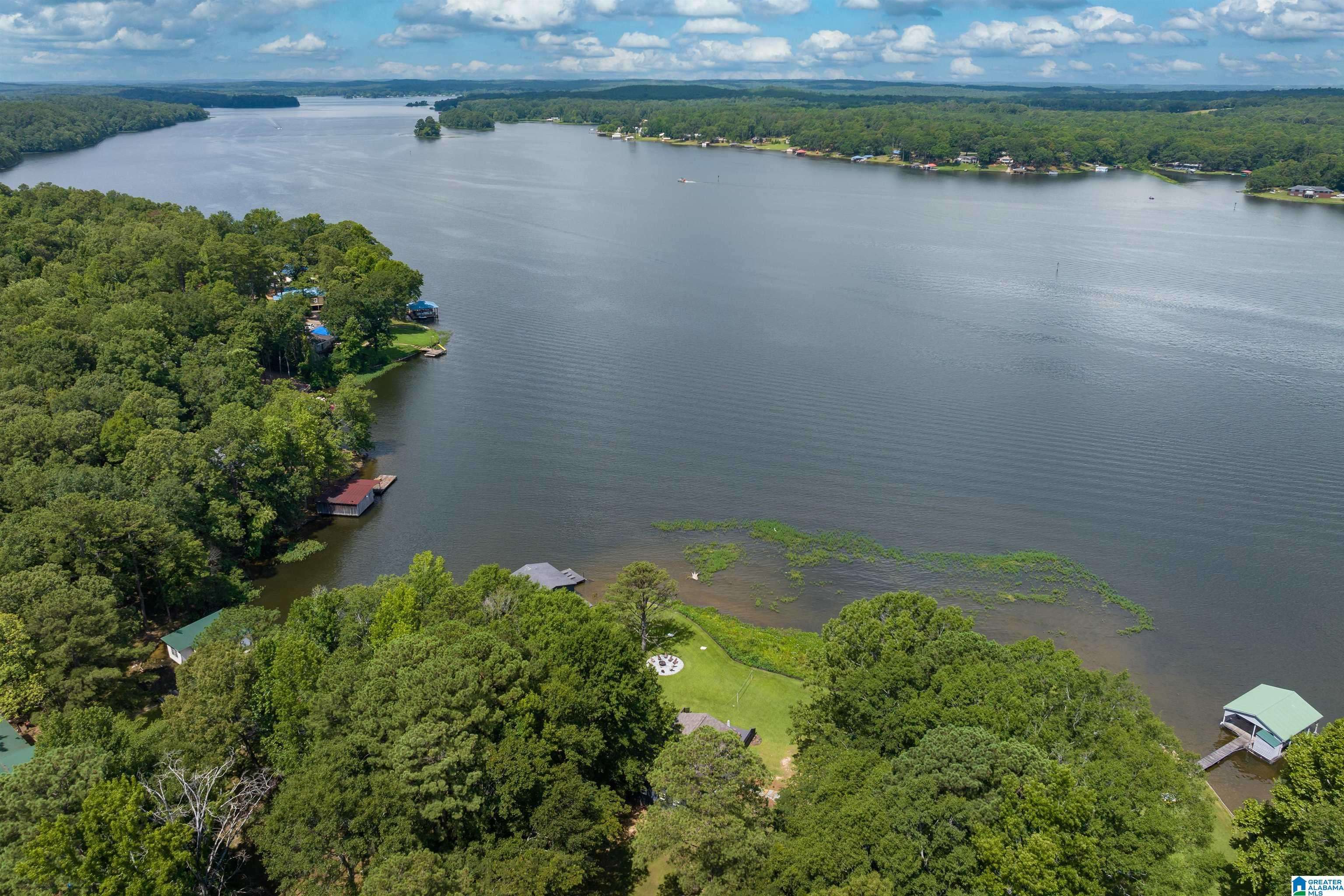 Sylacauga, AL 35151,905 LAKE ROAD