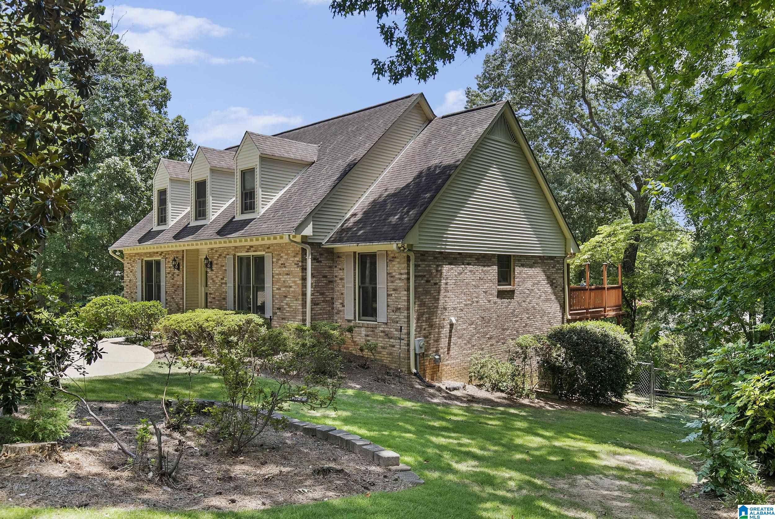 Vestavia Hills, AL 35223,3725 MOUNTAIN VIEW LANE