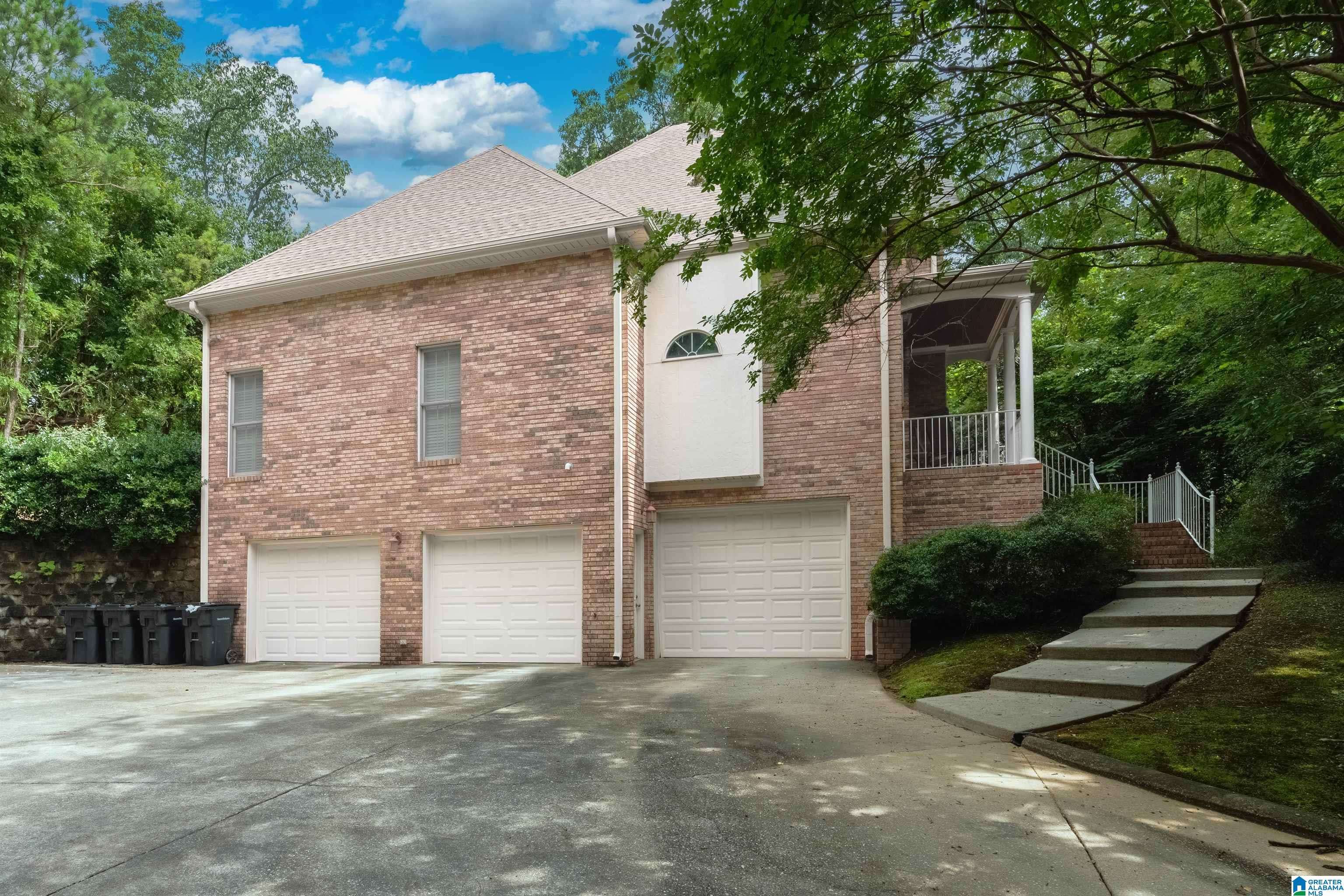 Birmingham, AL 35242,136 SPRING ROAD