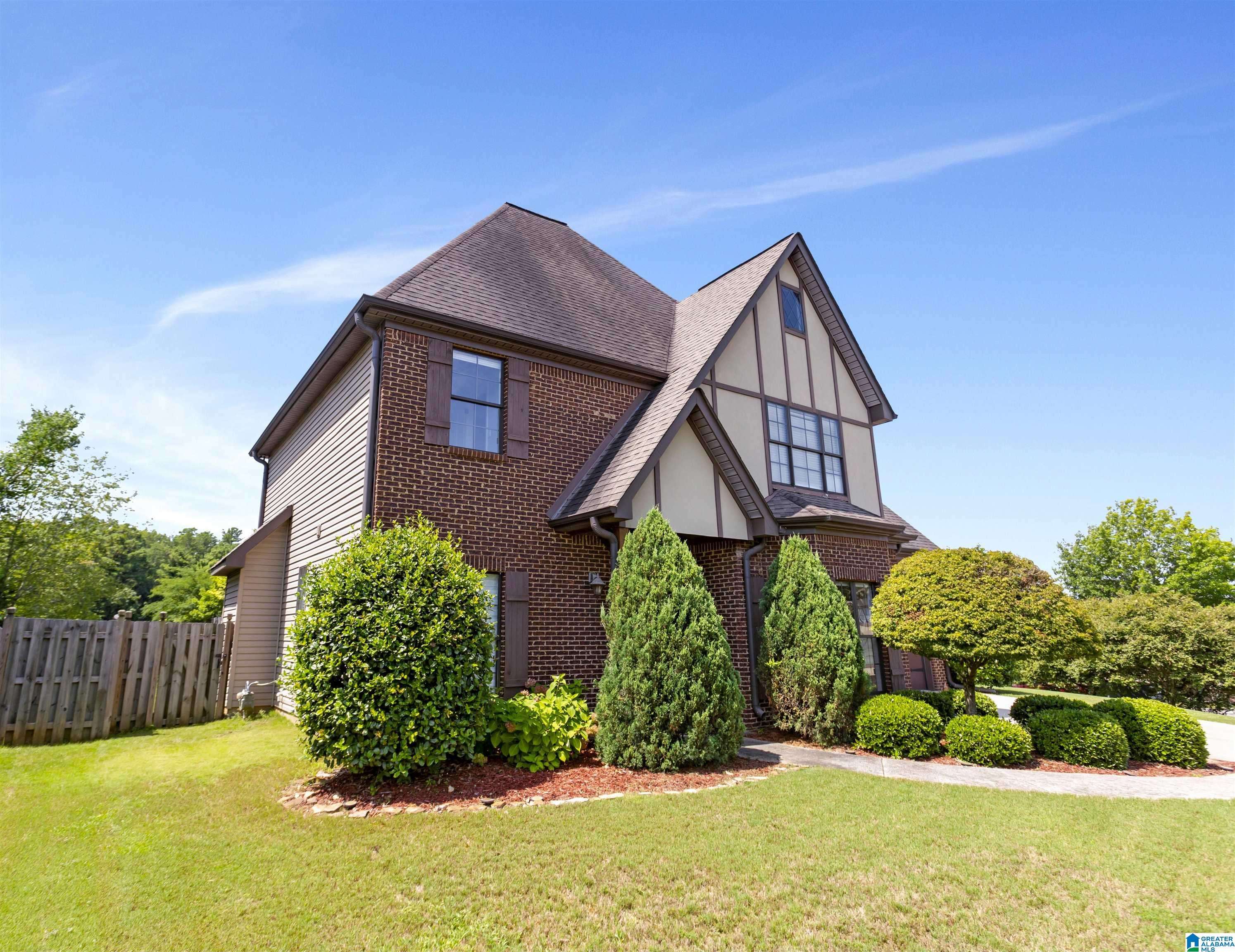 Pelham, AL 35124,207 EAGLE COVE LANE