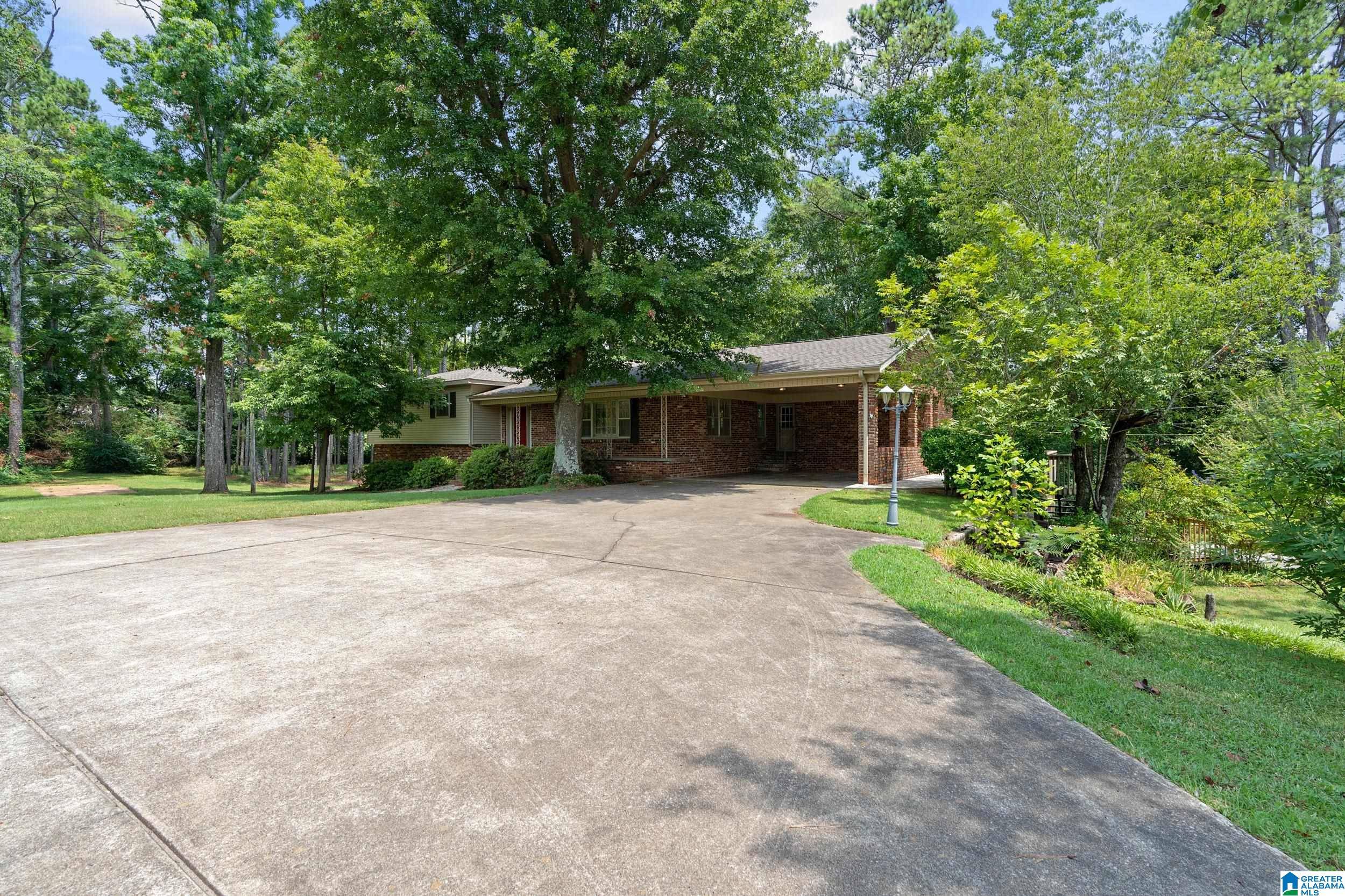 Florence, AL 35633,7985 COUNTY ROAD 200