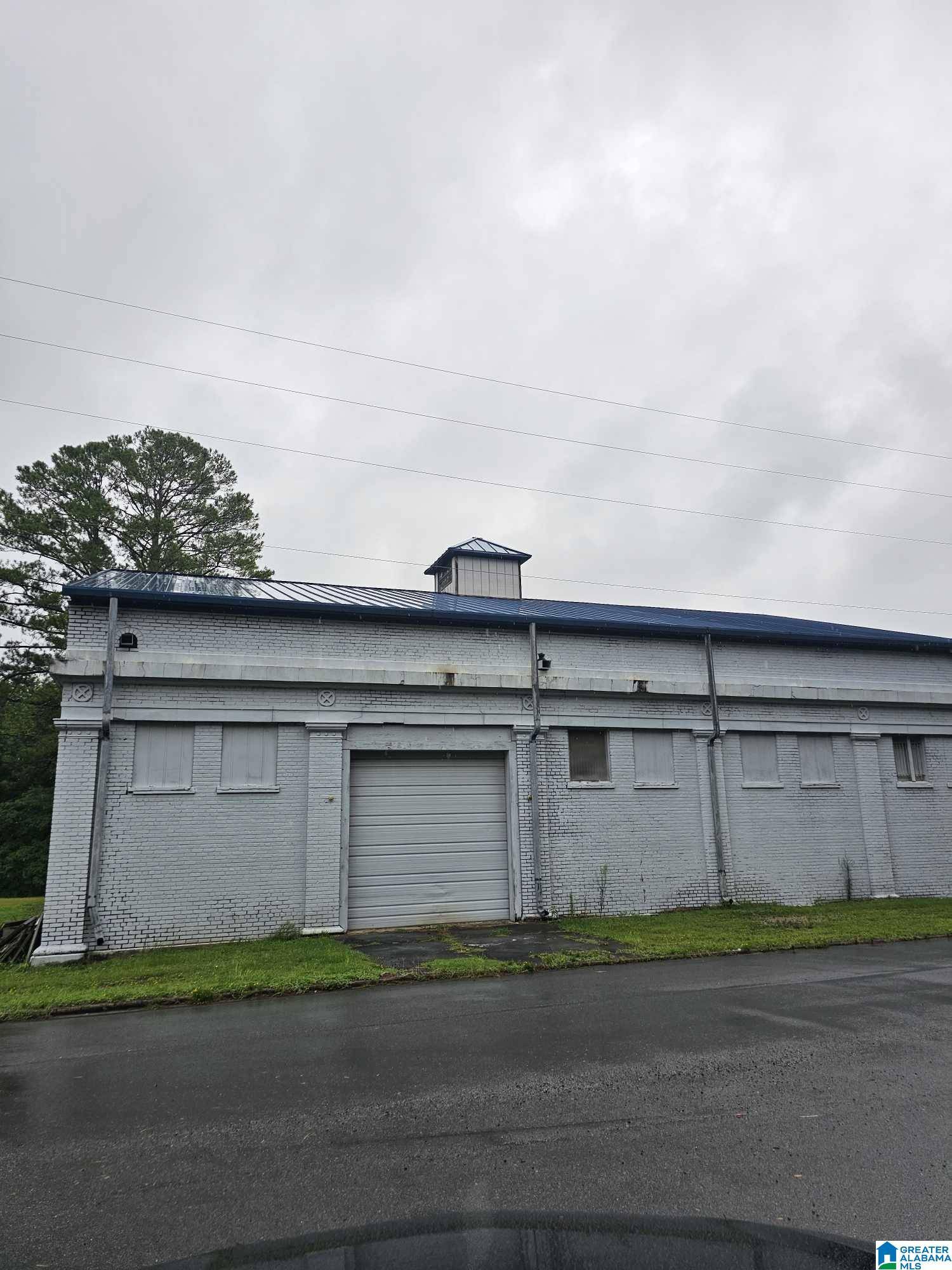 Adamsville, AL 35005,300 BAYVIEW DRIVE