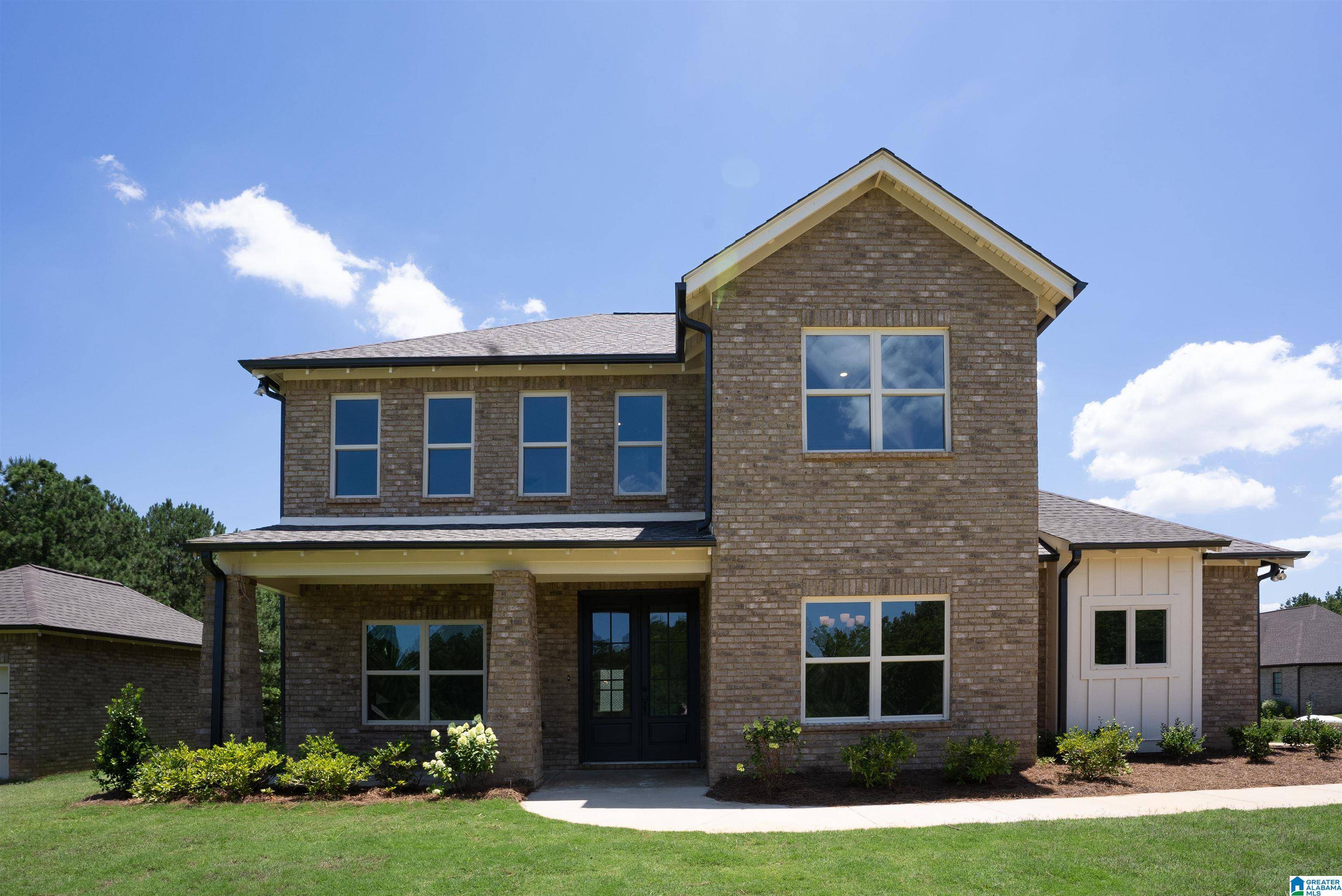 Hueytown, AL 35023,5699 VICTORIA DRIVE