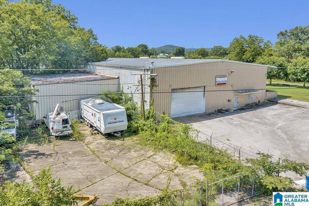 Anniston, AL 36201,310 W 16TH STREET