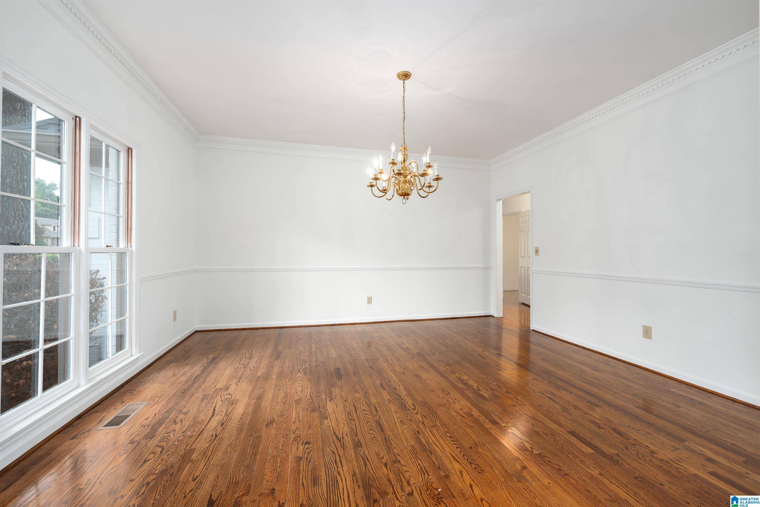 Vestavia Hills, AL 35216,1229 CEDARDELL LANE