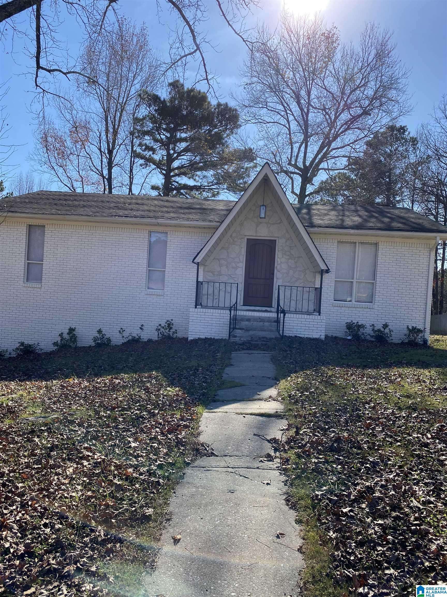 Adamsville, AL 35005,601 KIMBERLY DRIVE