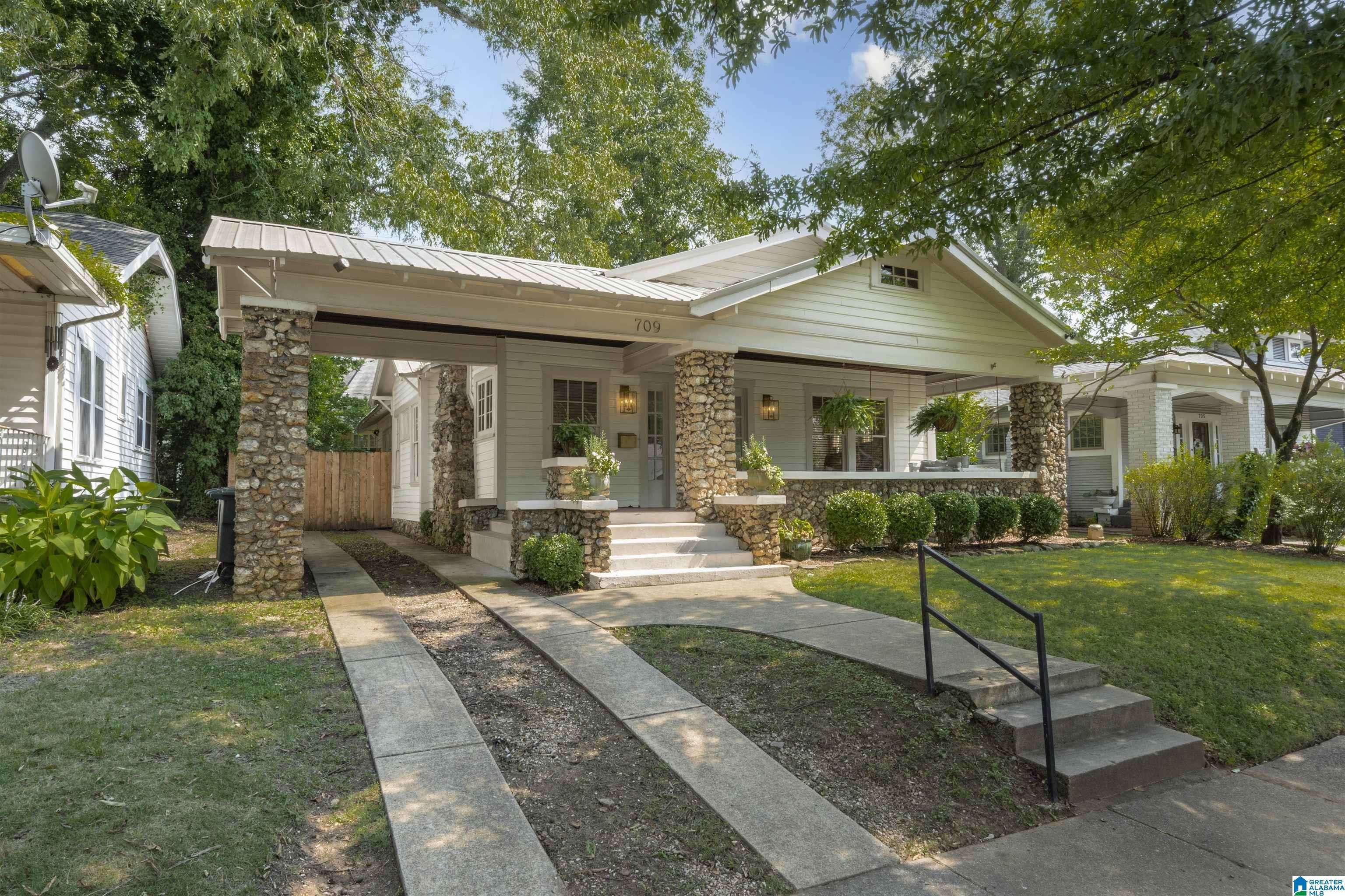 Birmingham, AL 35205,709 10TH COURT S