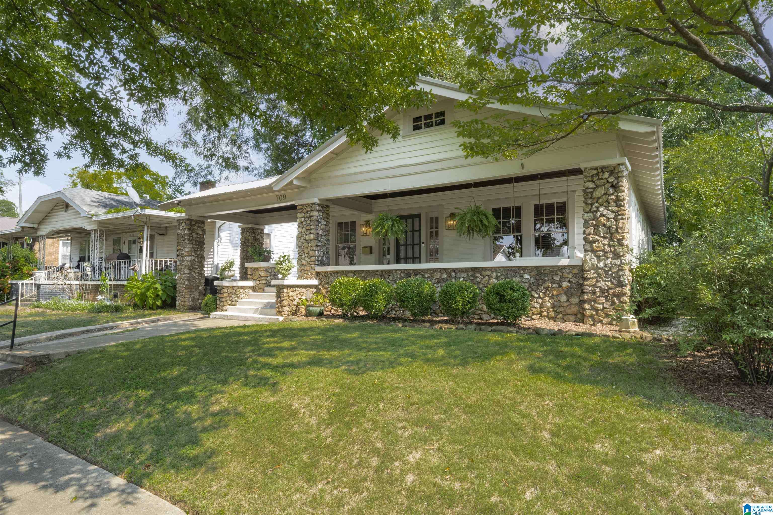 Birmingham, AL 35205,709 10TH COURT S