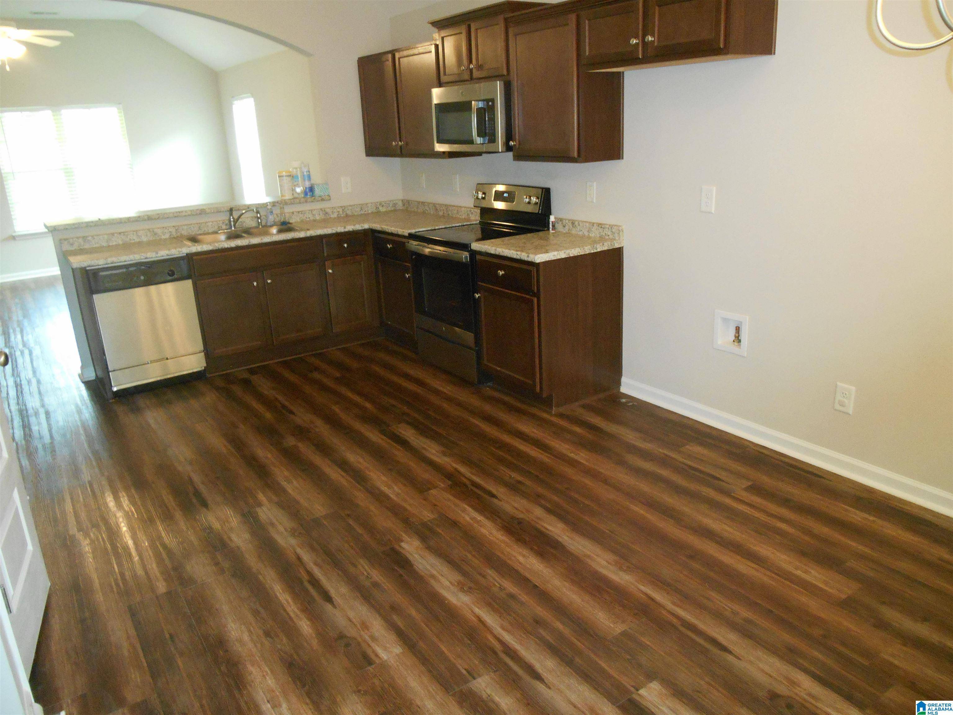 Dora, AL 35062,6950 BRIGHTWELL LANE