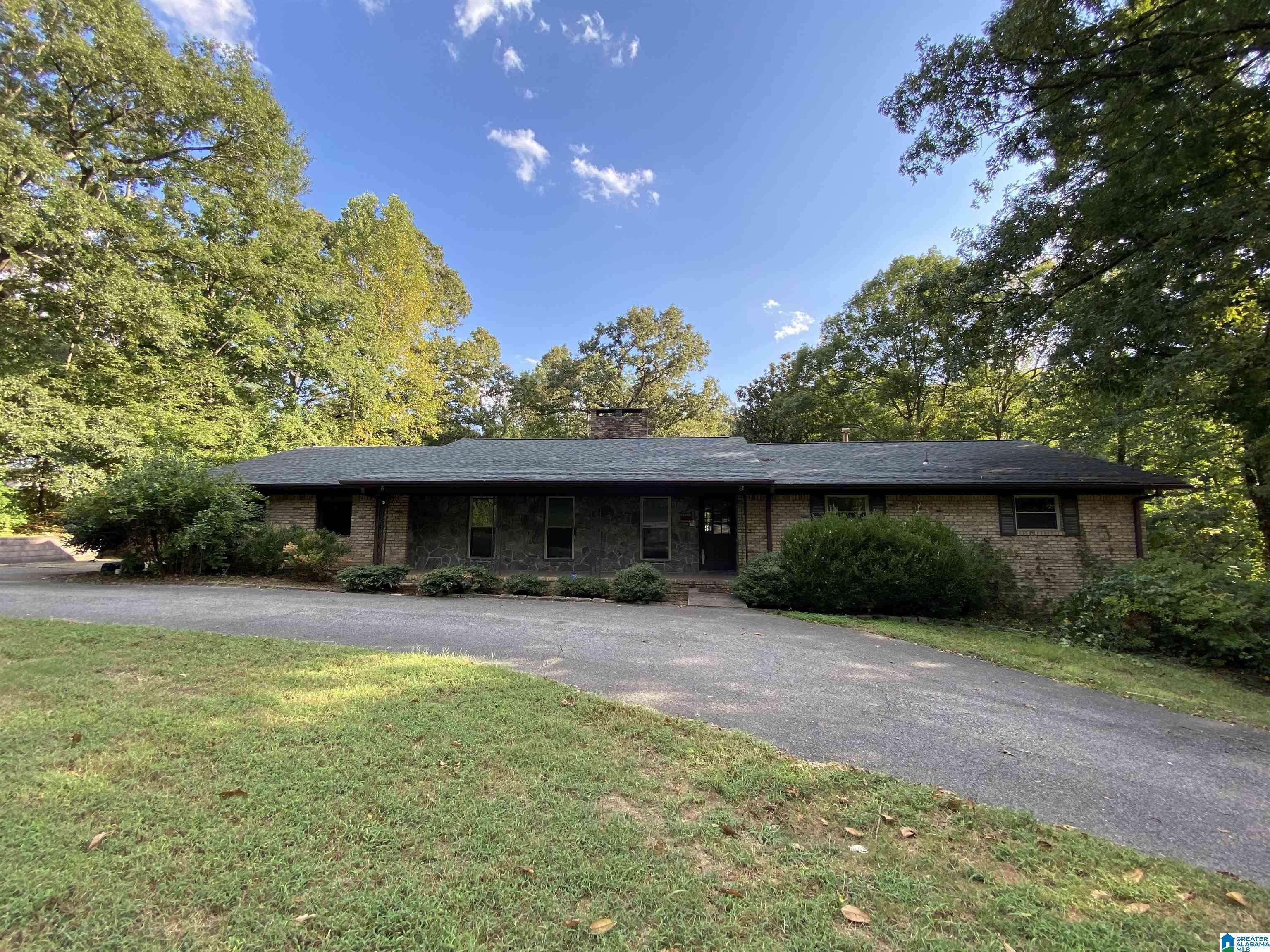 Hueytown, AL 35023,140 CHURCH AVENUE