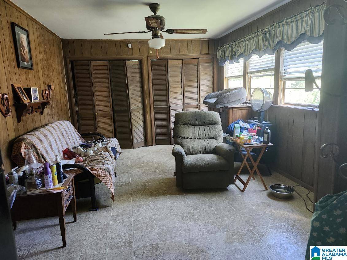 Hueytown, AL 35023,619 PINEWOOD AVENUE