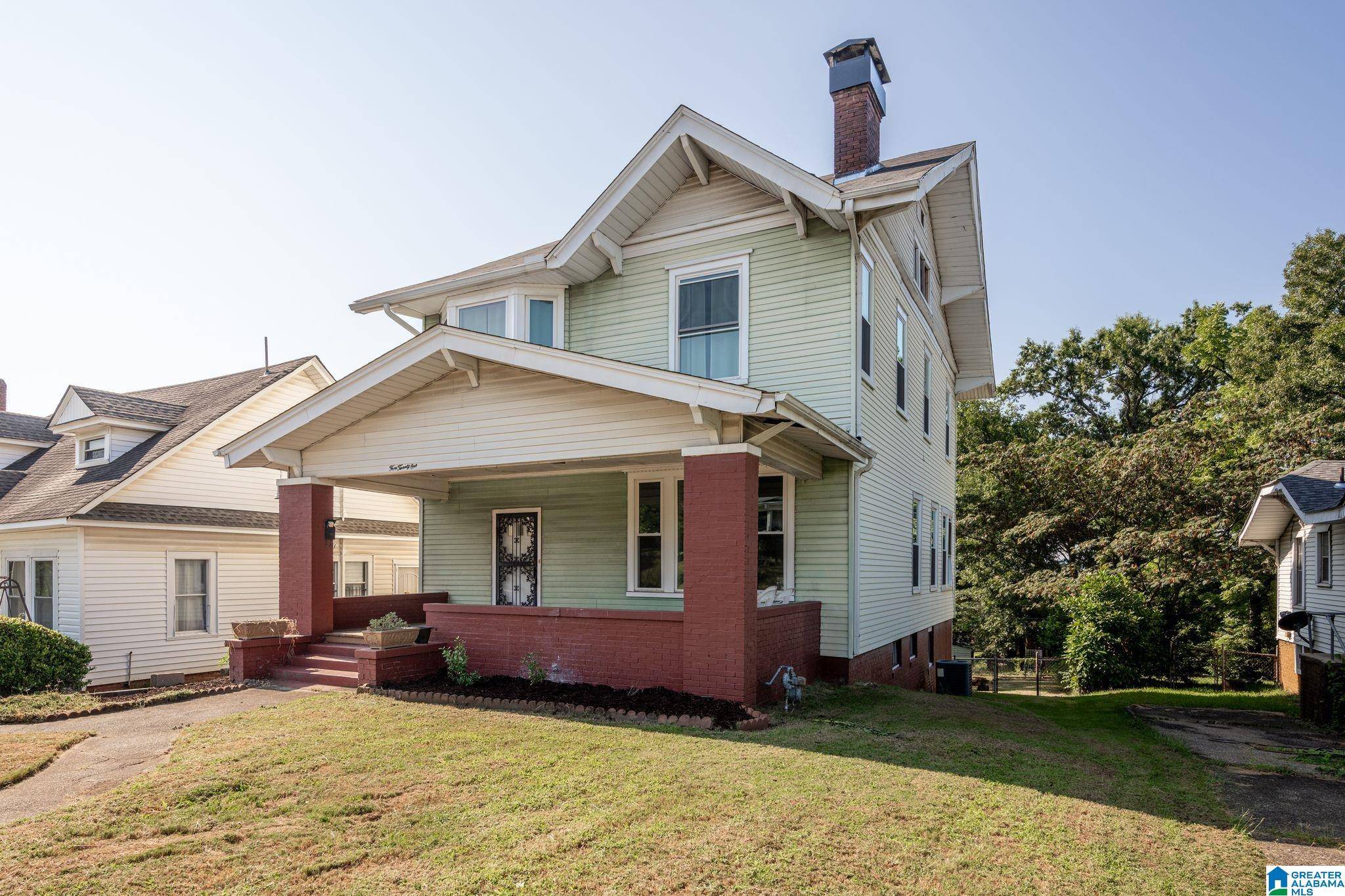 Birmingham, AL 35204,421 10TH AVENUE W