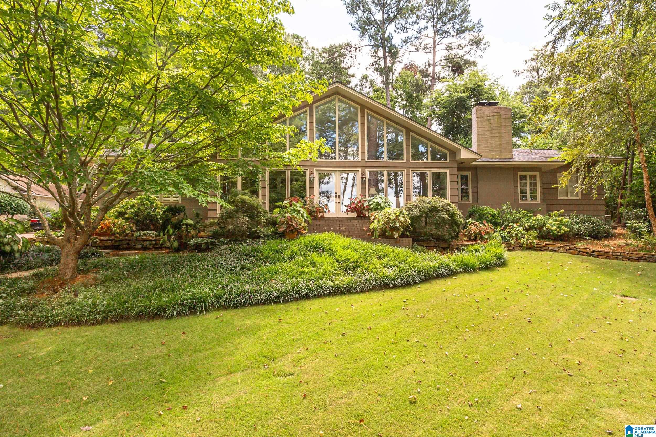 Gadsden, AL 35901,207 WILDWOOD ROAD