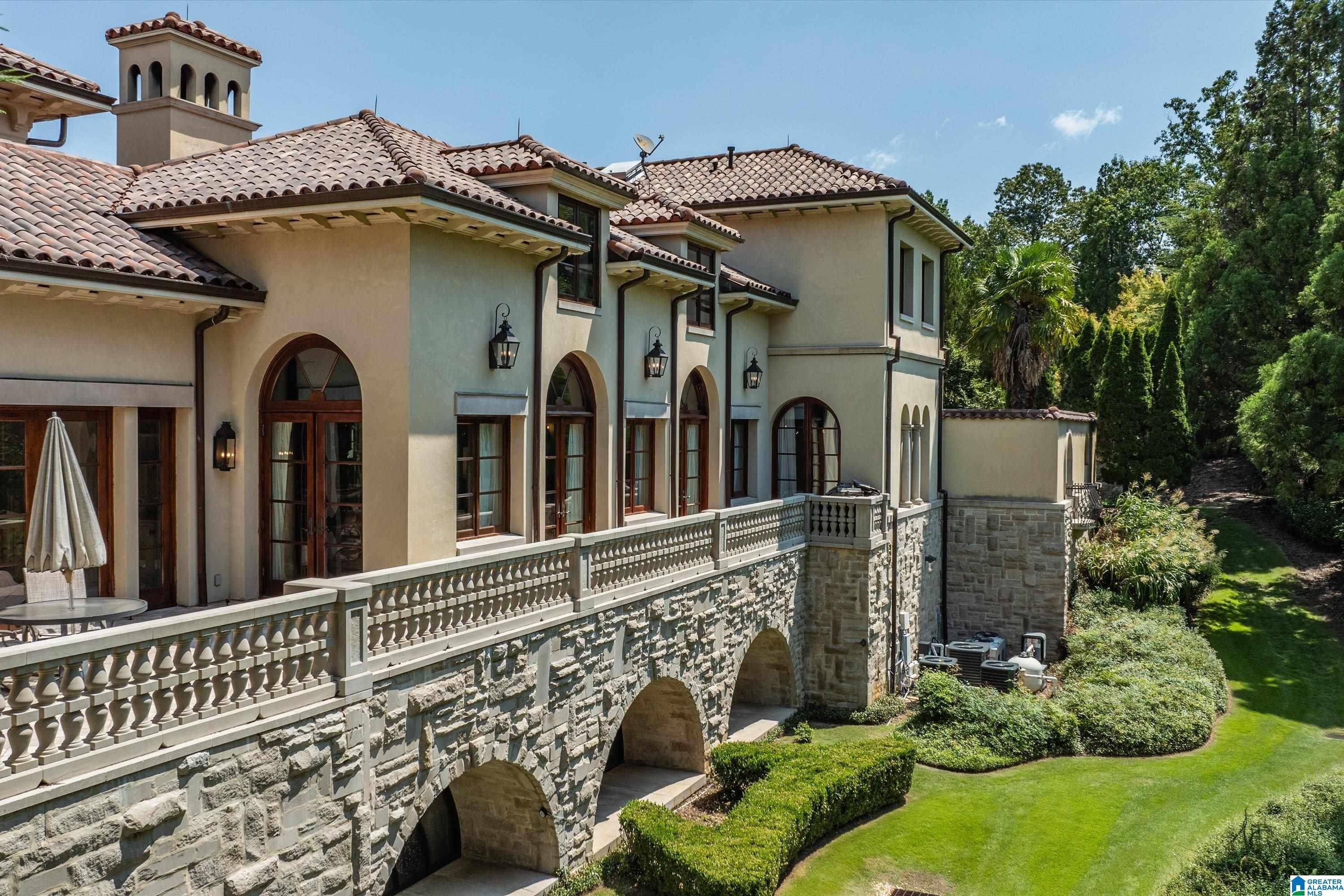 Vestavia Hills, AL 35242,7105 VALDERRAMA CIRCLE