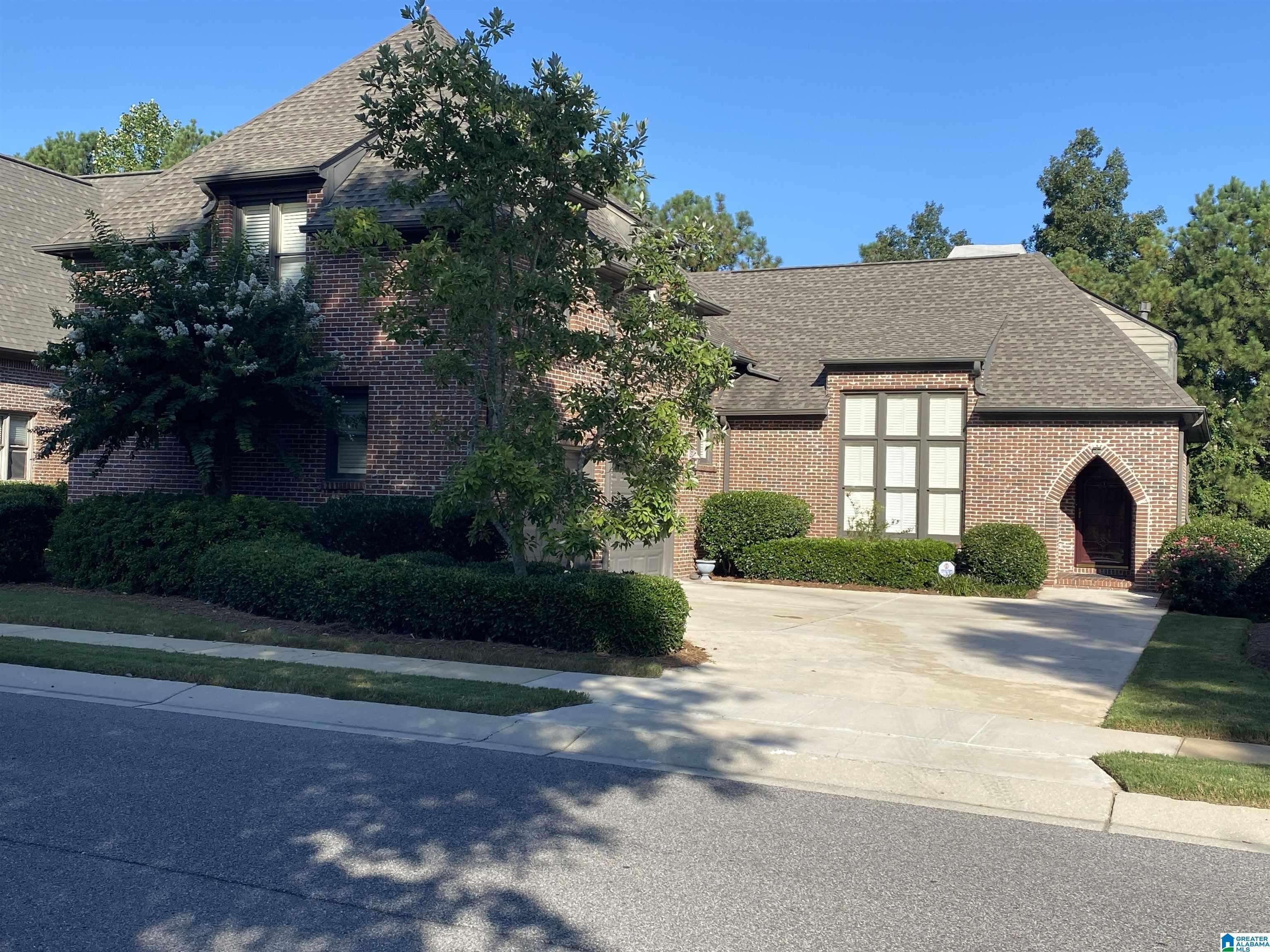 Hoover, AL 35244,5639 CHESTNUT TRACE