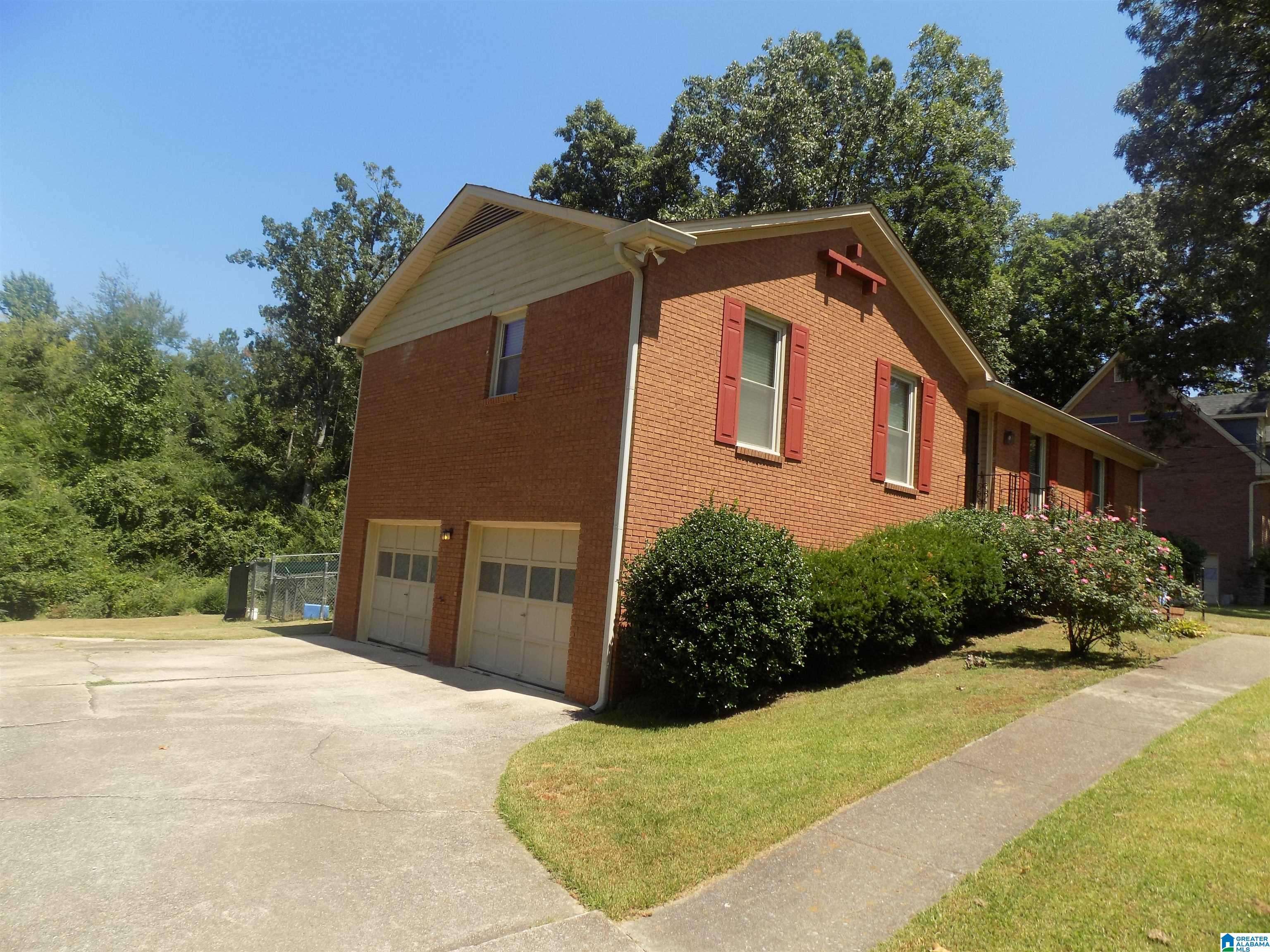 Pleasant Grove, AL 35127,350 11TH PLACE