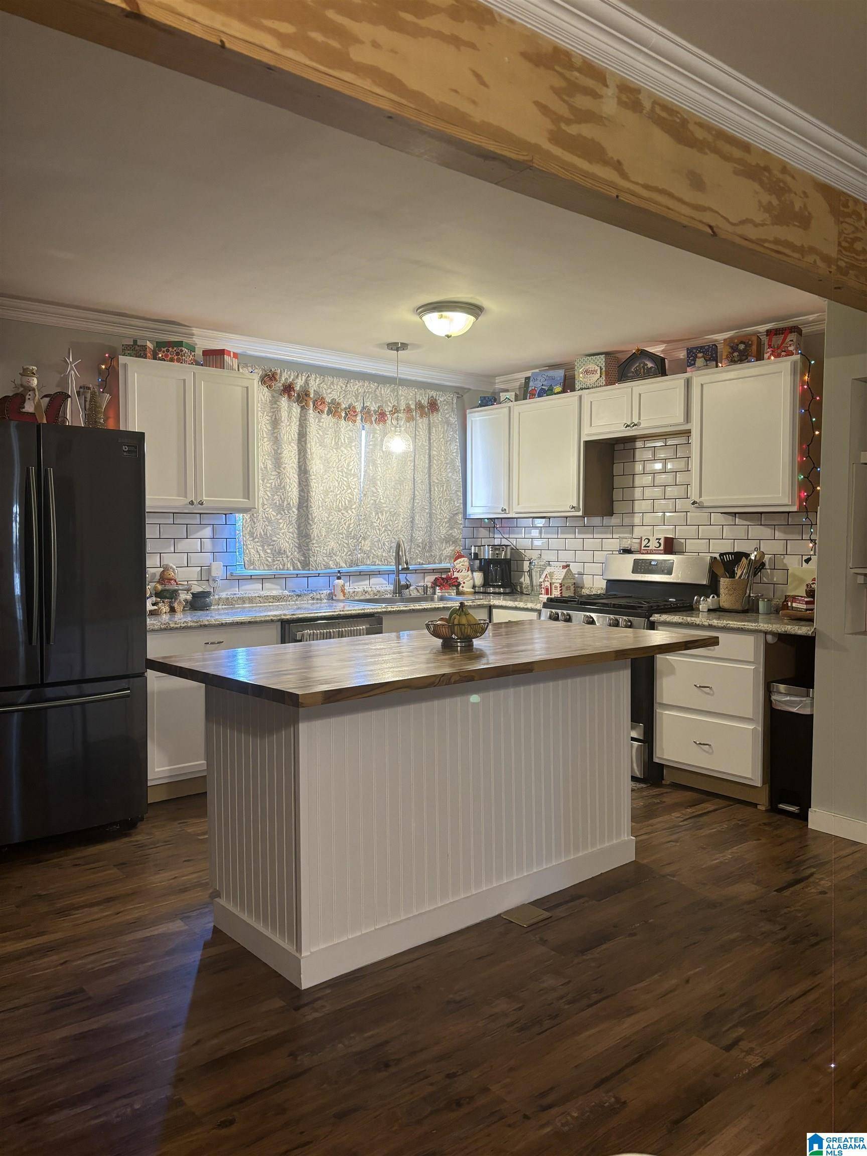 Clanton, AL 35045,203 EDGEWOOD STREET