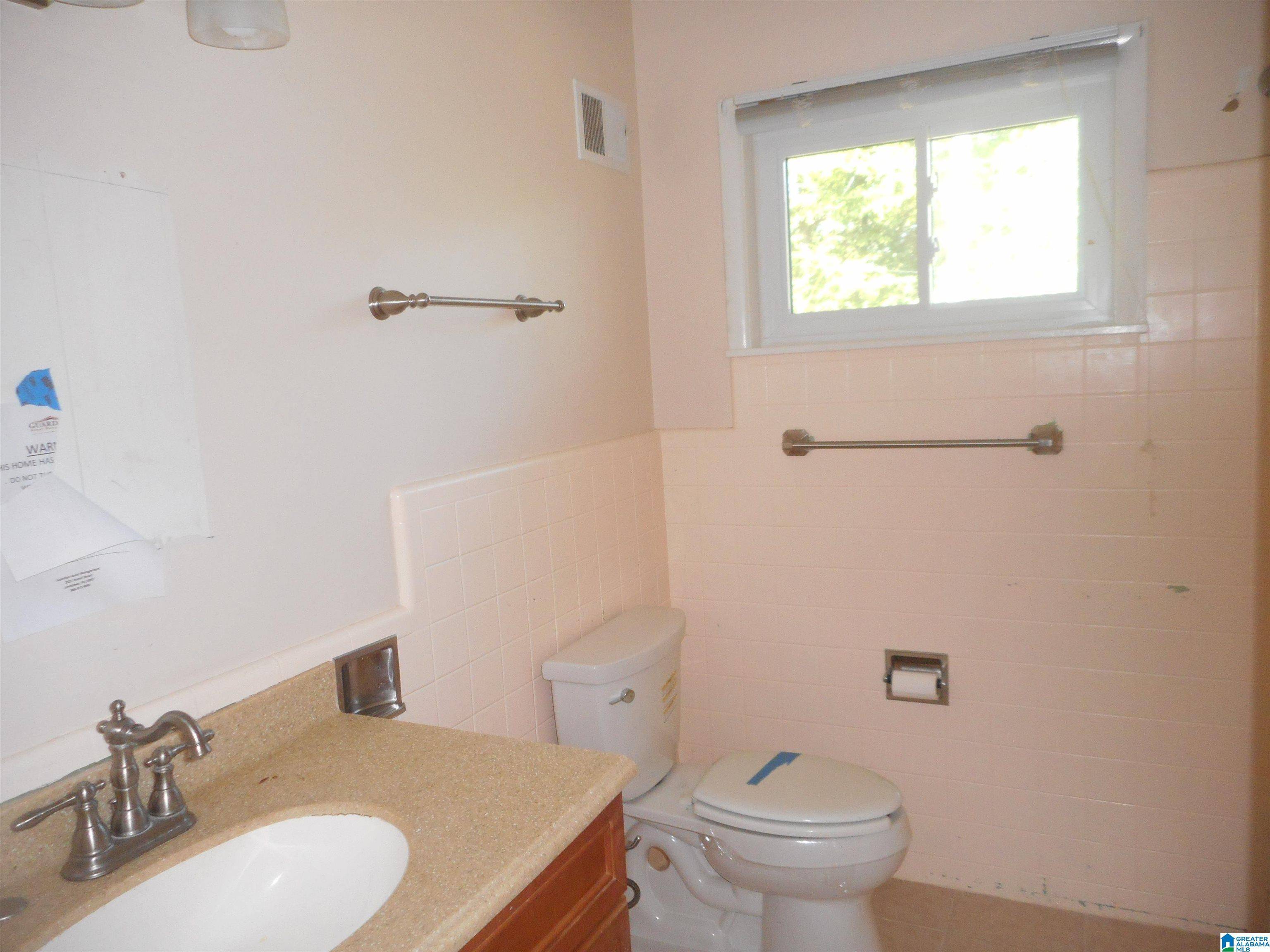 Birmingham, AL 35235,1124 EADOM PLACE