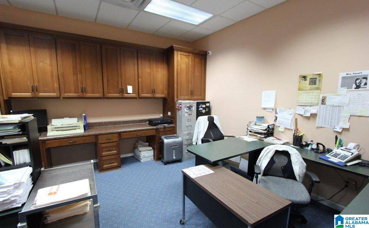 Anniston, AL 36207,1425 GREENBRIER DEAR ROAD