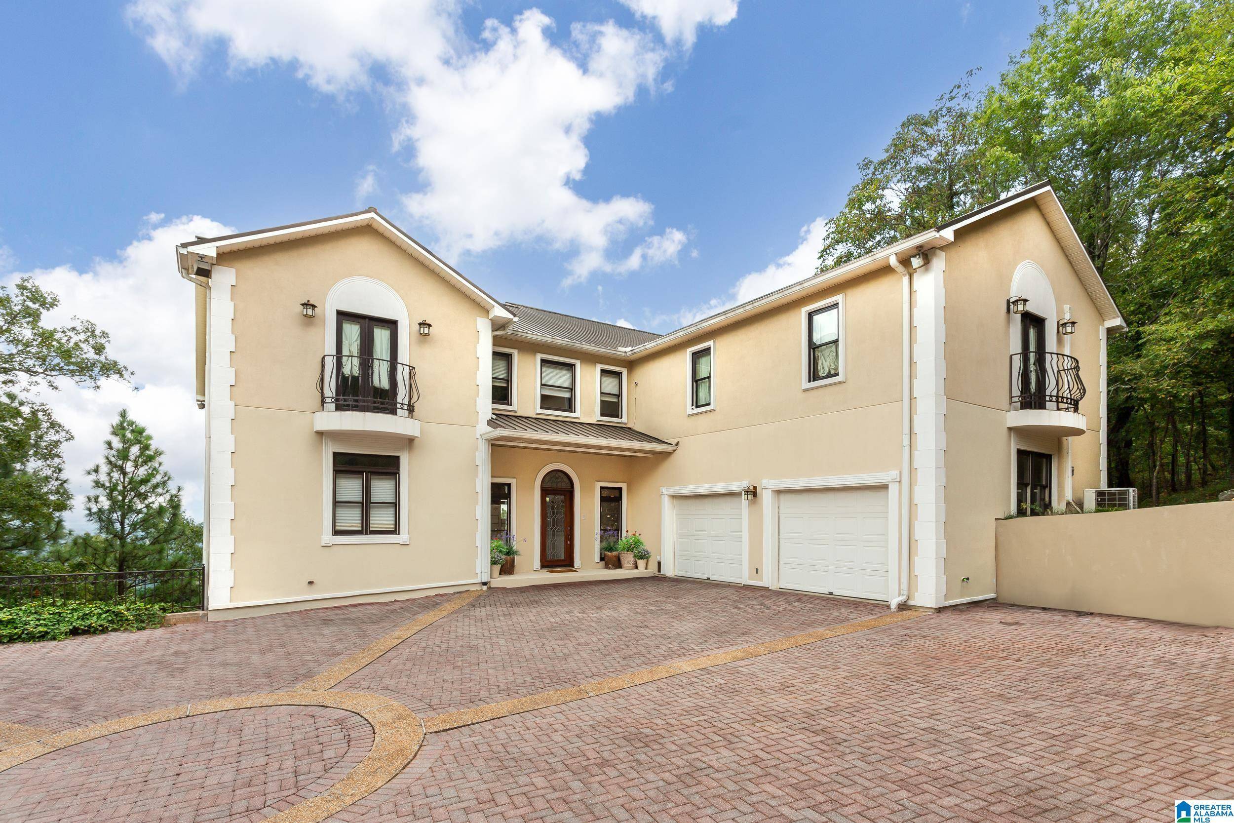 Talladega, AL 35160,325 STONEHILL LANE