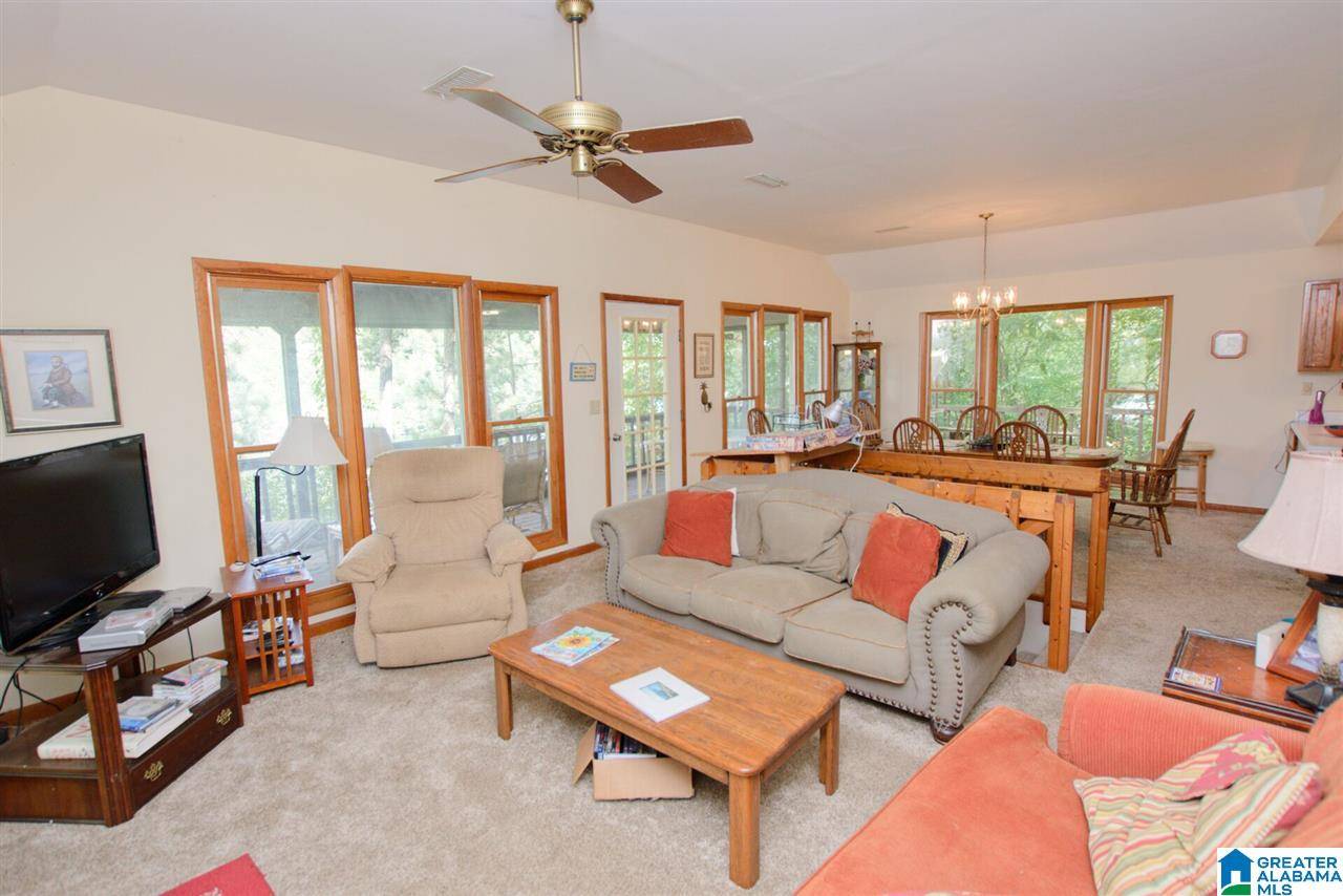 Wedowee, AL 36278,450 COUNTY ROAD 2402