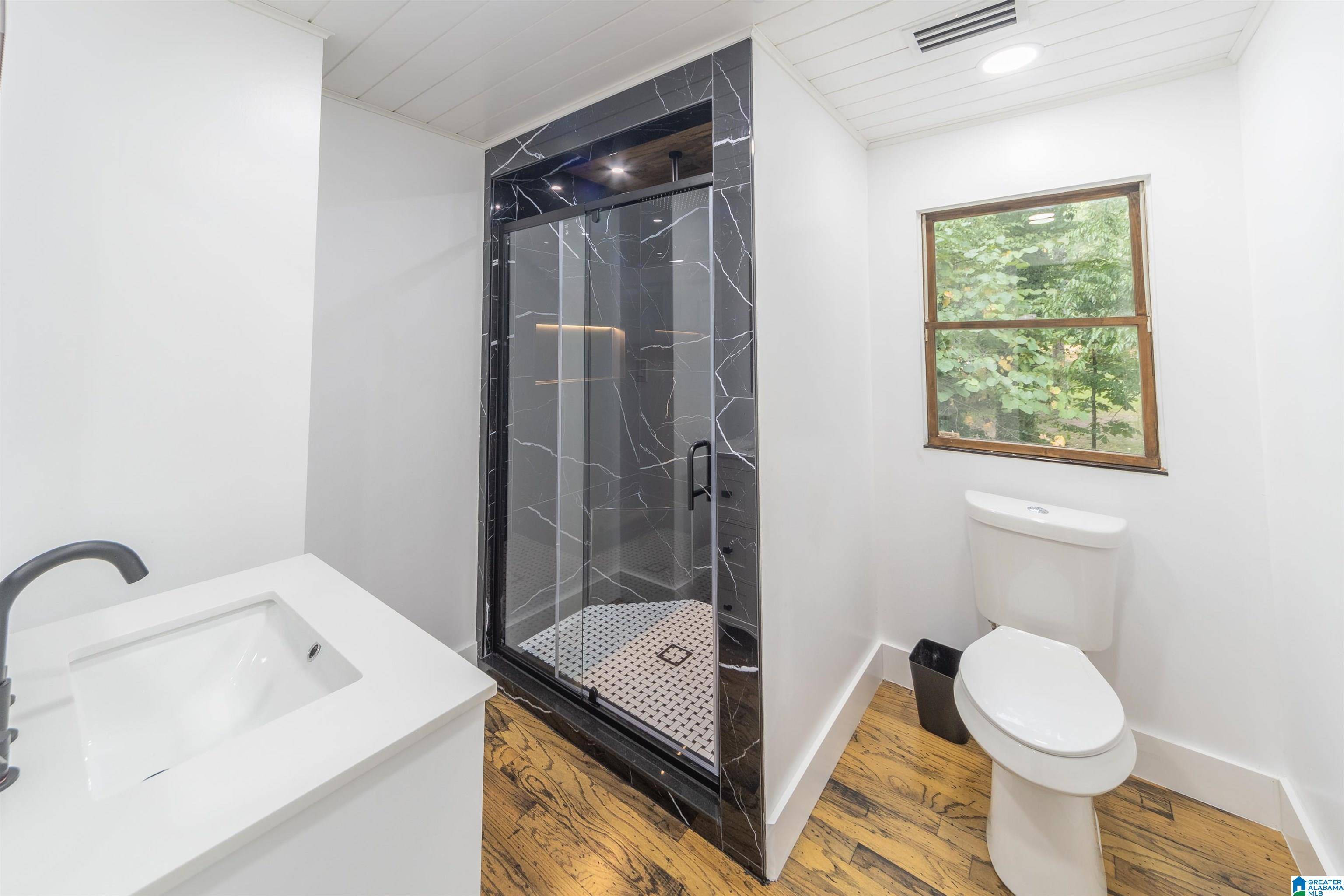 Pleasant Grove, AL 35127,613 4TH TERRACE