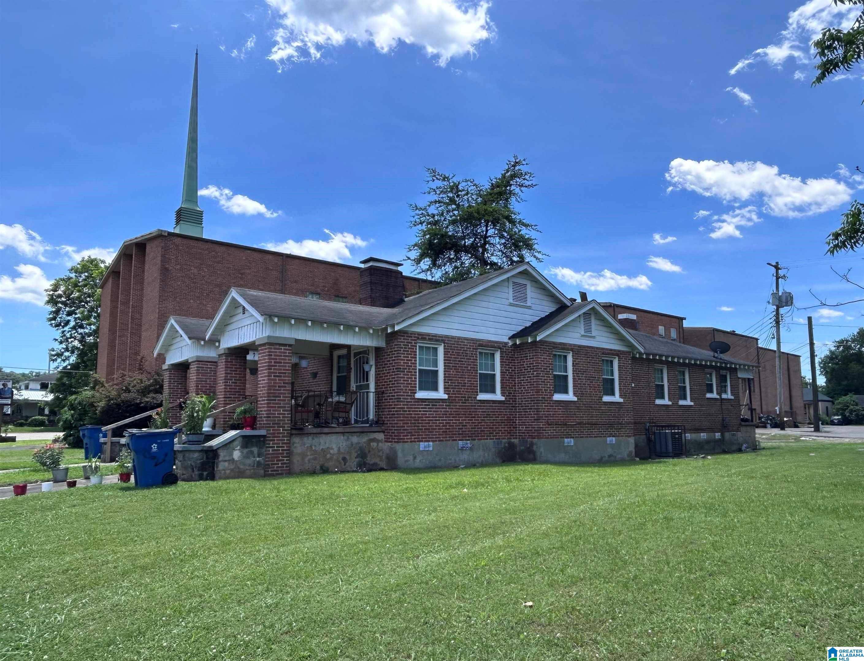 Tarrant, AL 35217,1217 E LAKE BOULEVARD