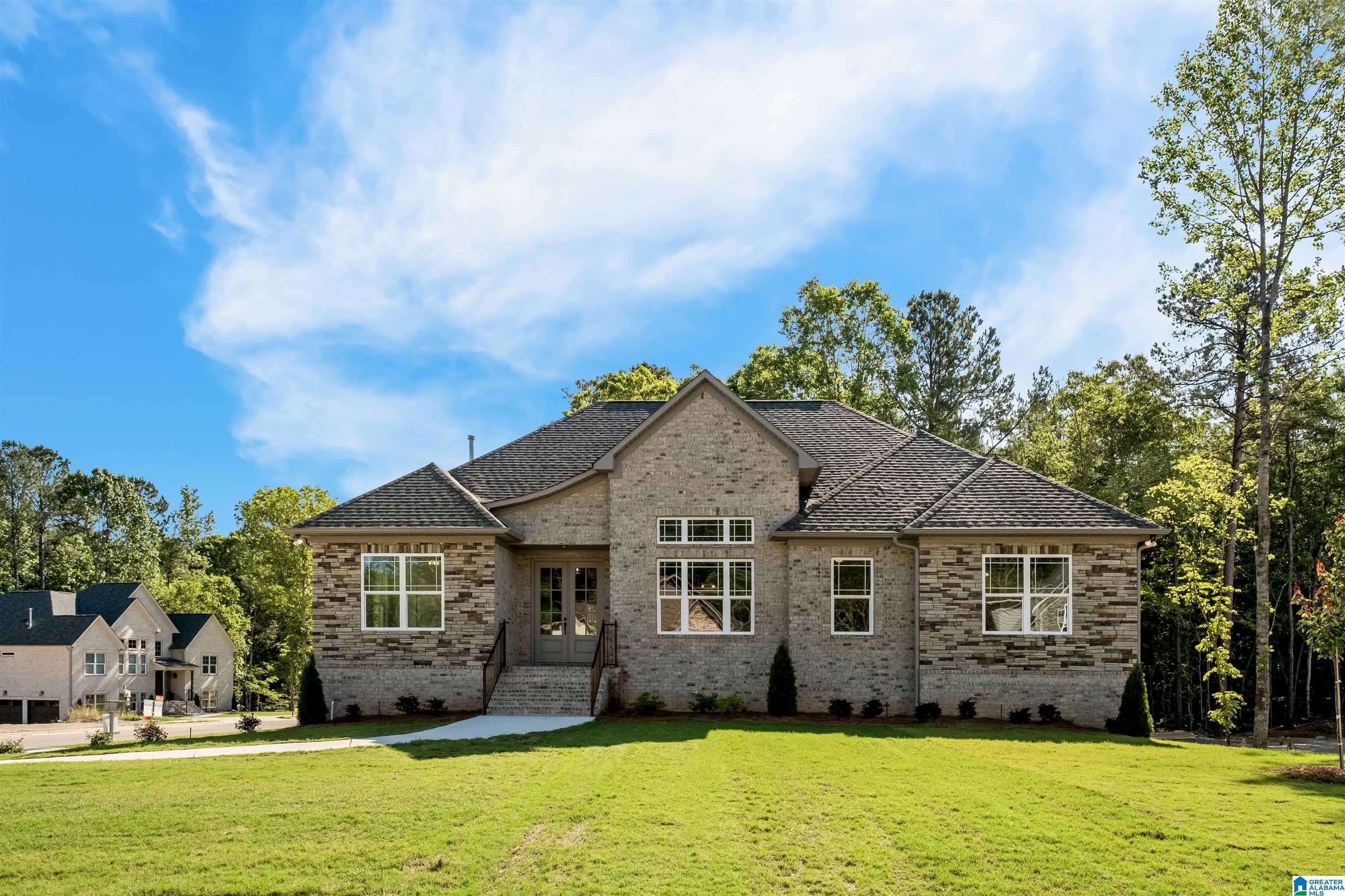Pelham, AL 35124,1121 GREY OAKS VALLEY