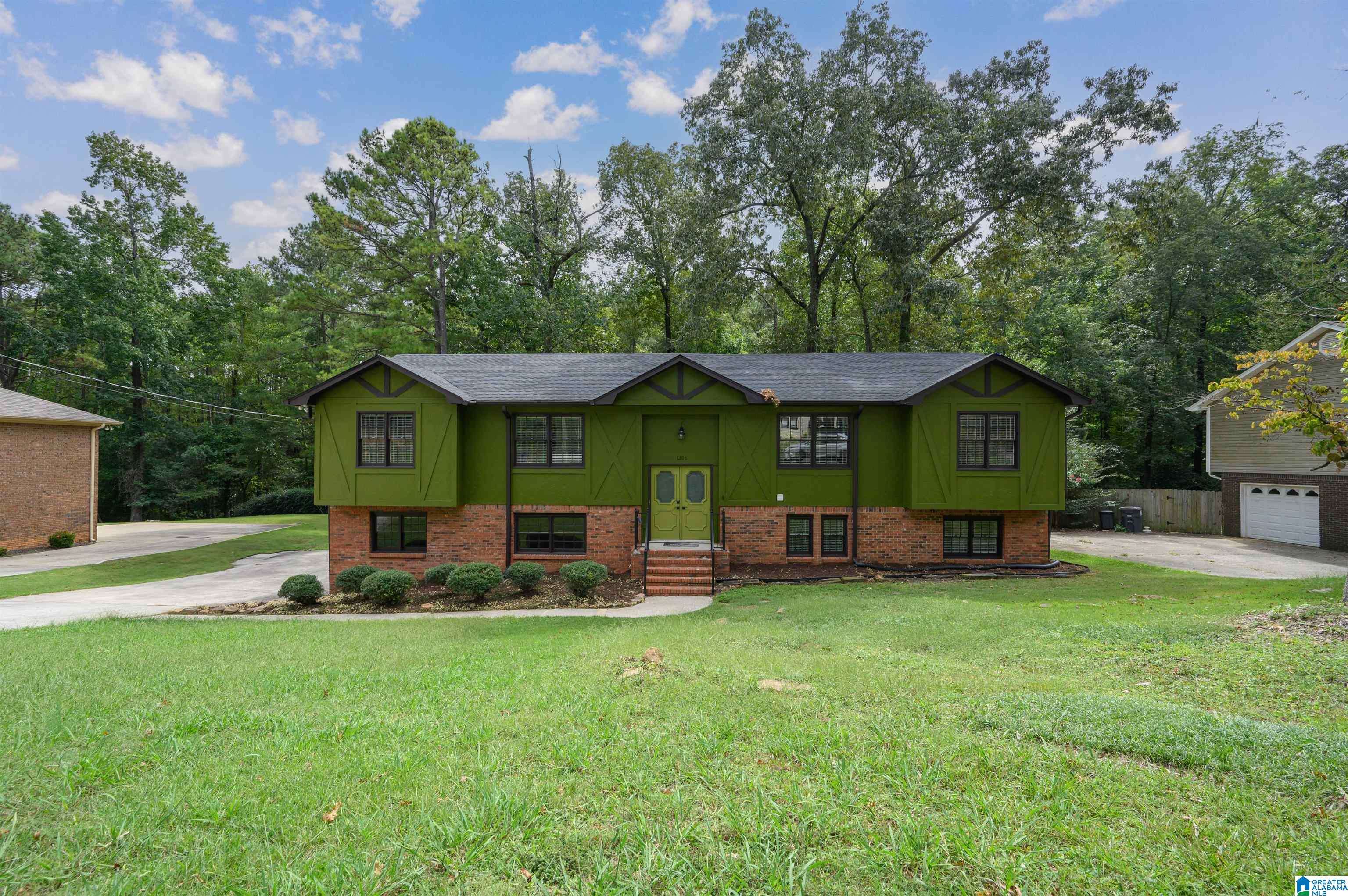Hoover, AL 35226,1295 ATKINS TRIMM BOULEVARD