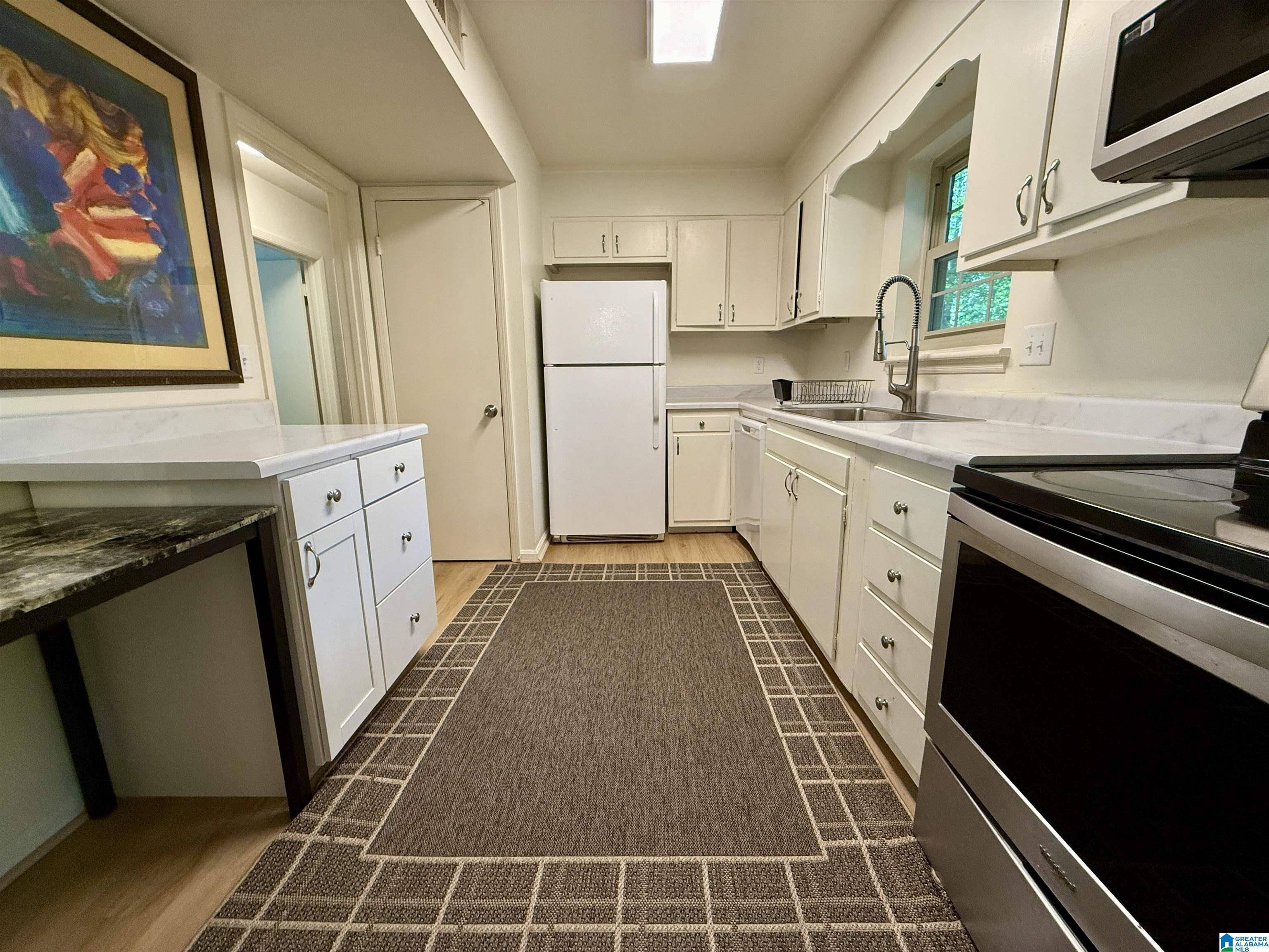 Vestavia Hills, AL 35216,2139 MONTREAT DRIVE #c