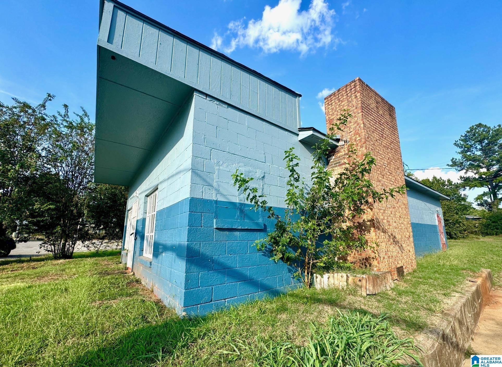Birmingham, AL 35211,1705 24TH STREET