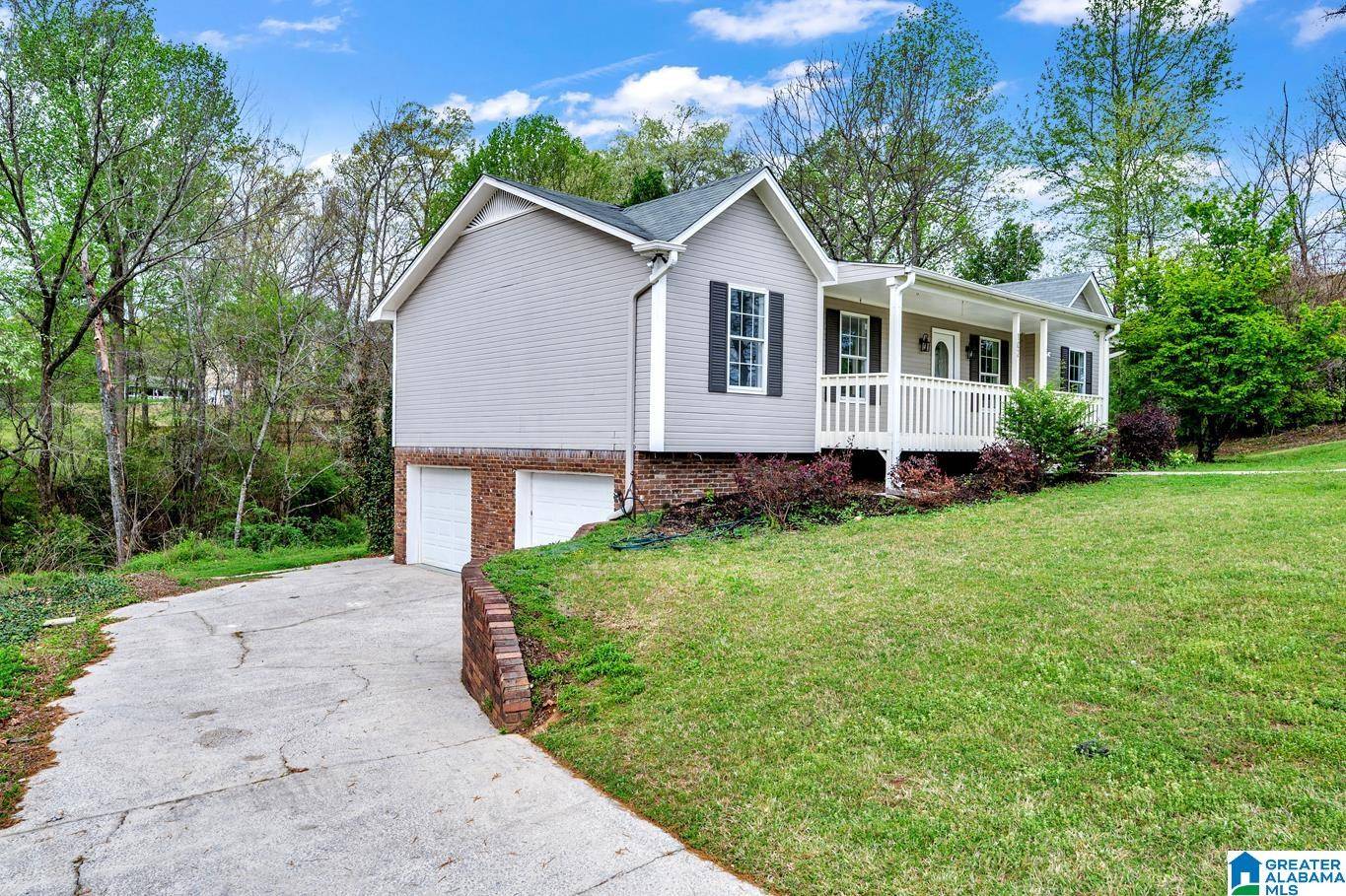 Trussville, AL 35173,102 SUNNY BROOK LANE