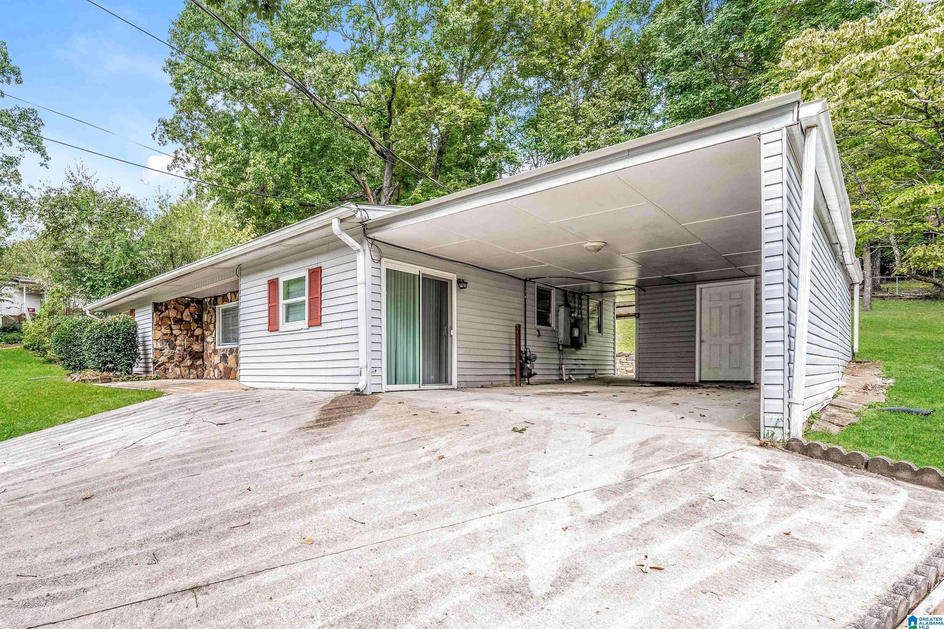 Pinson, AL 35126,4602 OAK DRIVE