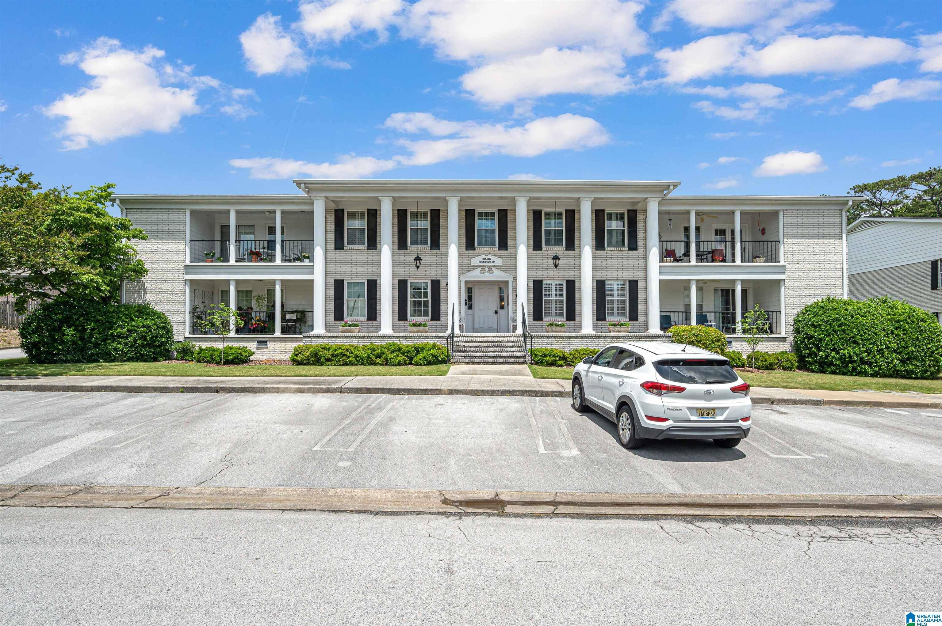 Vestavia Hills, AL 35216,1864 ROCKWOOD ROAD #1864