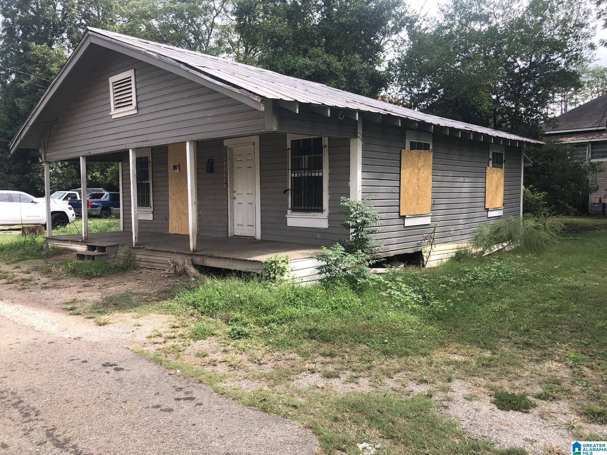 Bessemer, AL 35020,1812 CLARENDON AVENUE