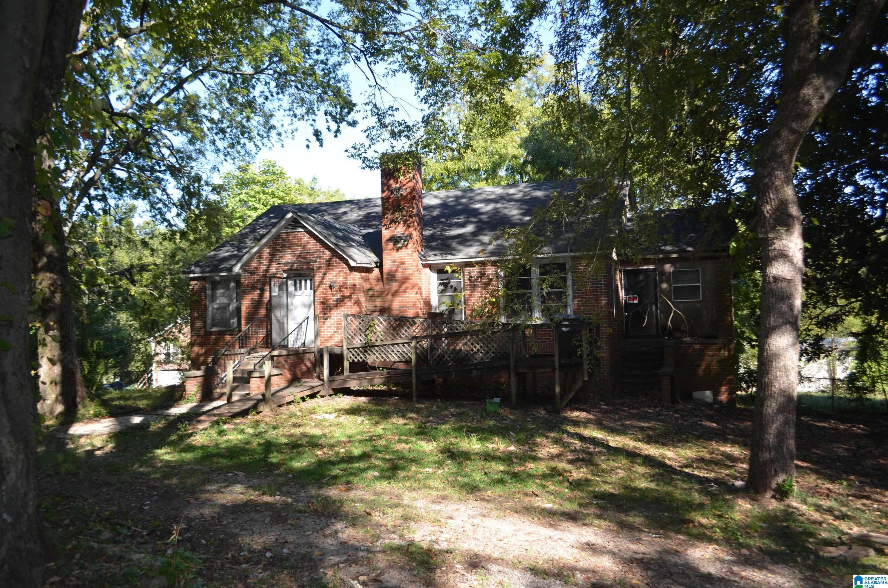 Birmingham, AL 35215,173 ROEBUCK DRIVE