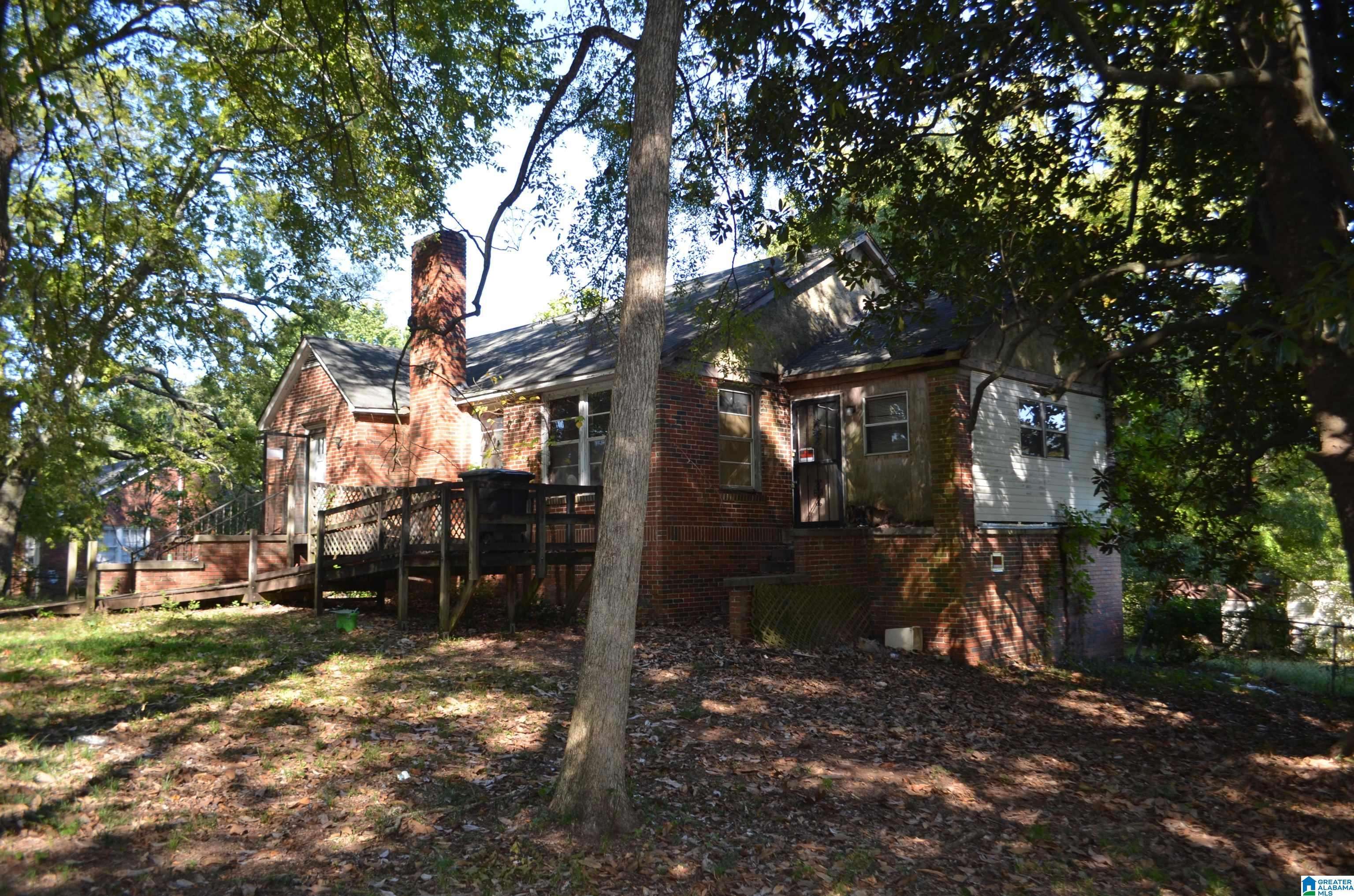 Birmingham, AL 35215,173 ROEBUCK DRIVE
