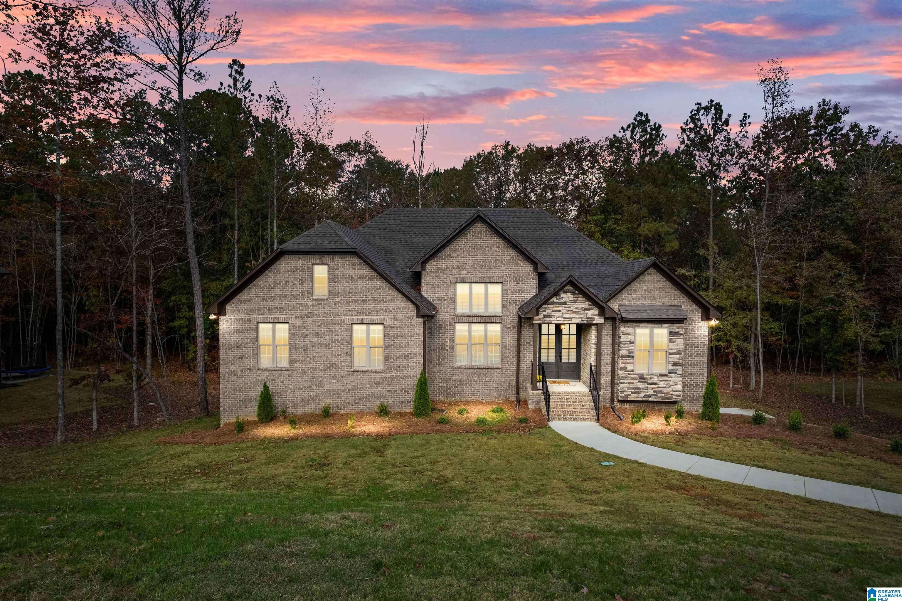 Pelham, AL 35124,1102 GREY OAKS VALLEY