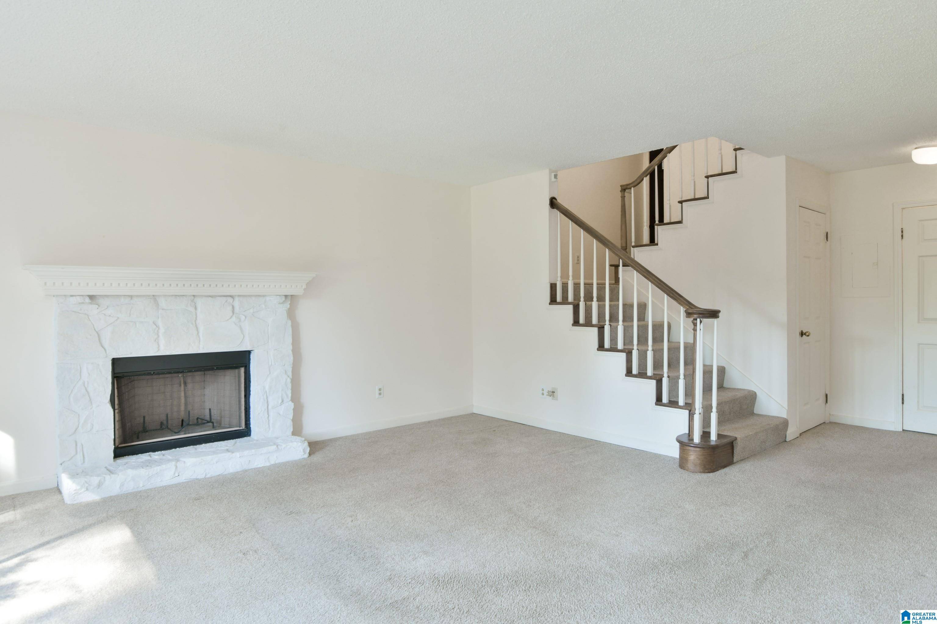 Birmingham, AL 35242,181 CAMBRIAN WAY #181