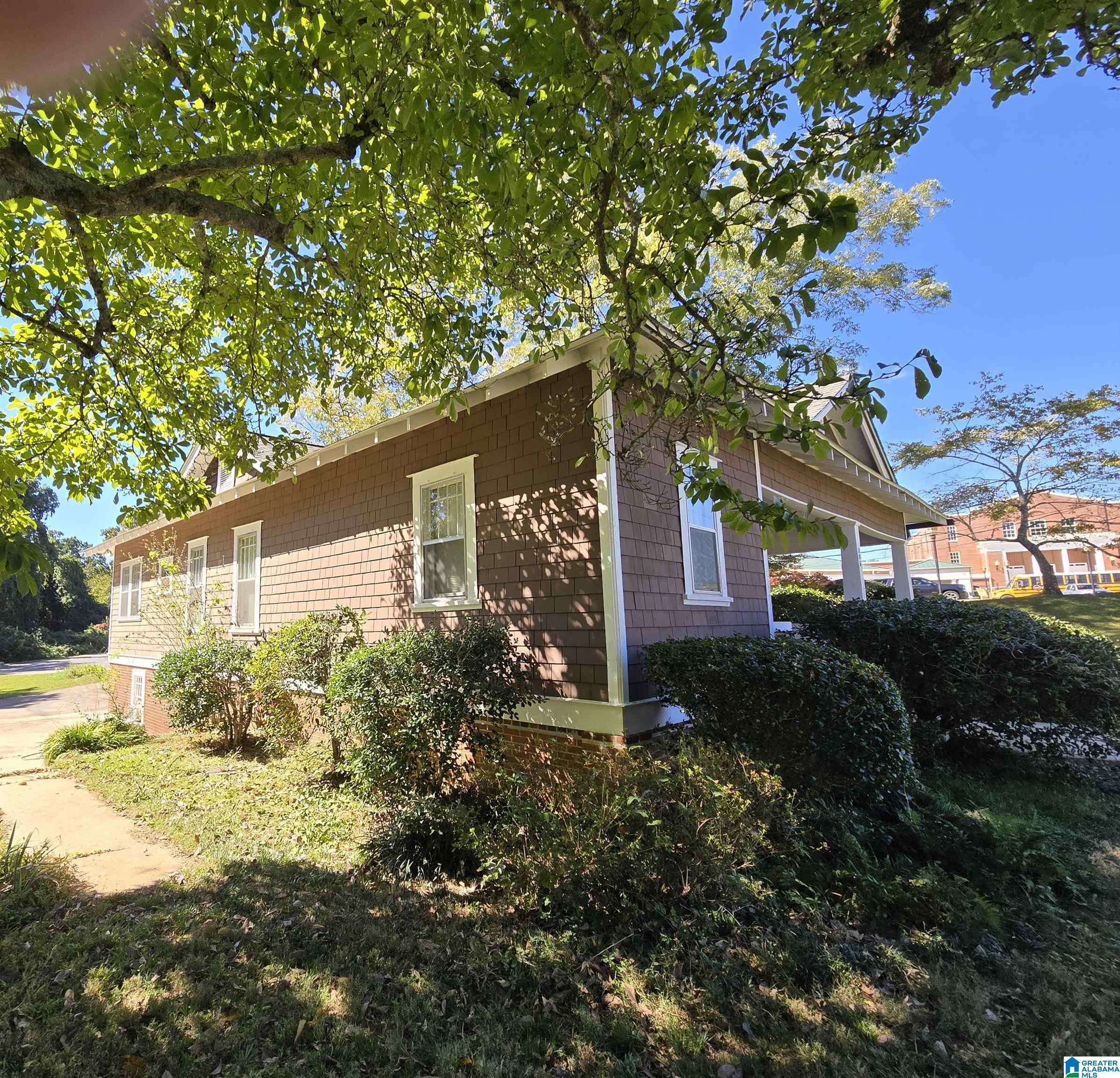 Roanoke, AL 36274,206 WEST POINT STREET