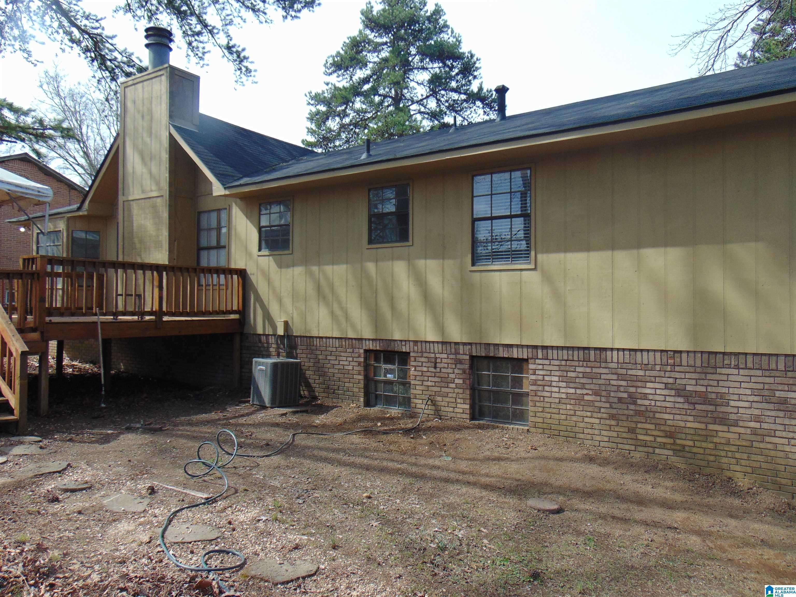 Birmingham, AL 35215,1557 MOSELEY LANE