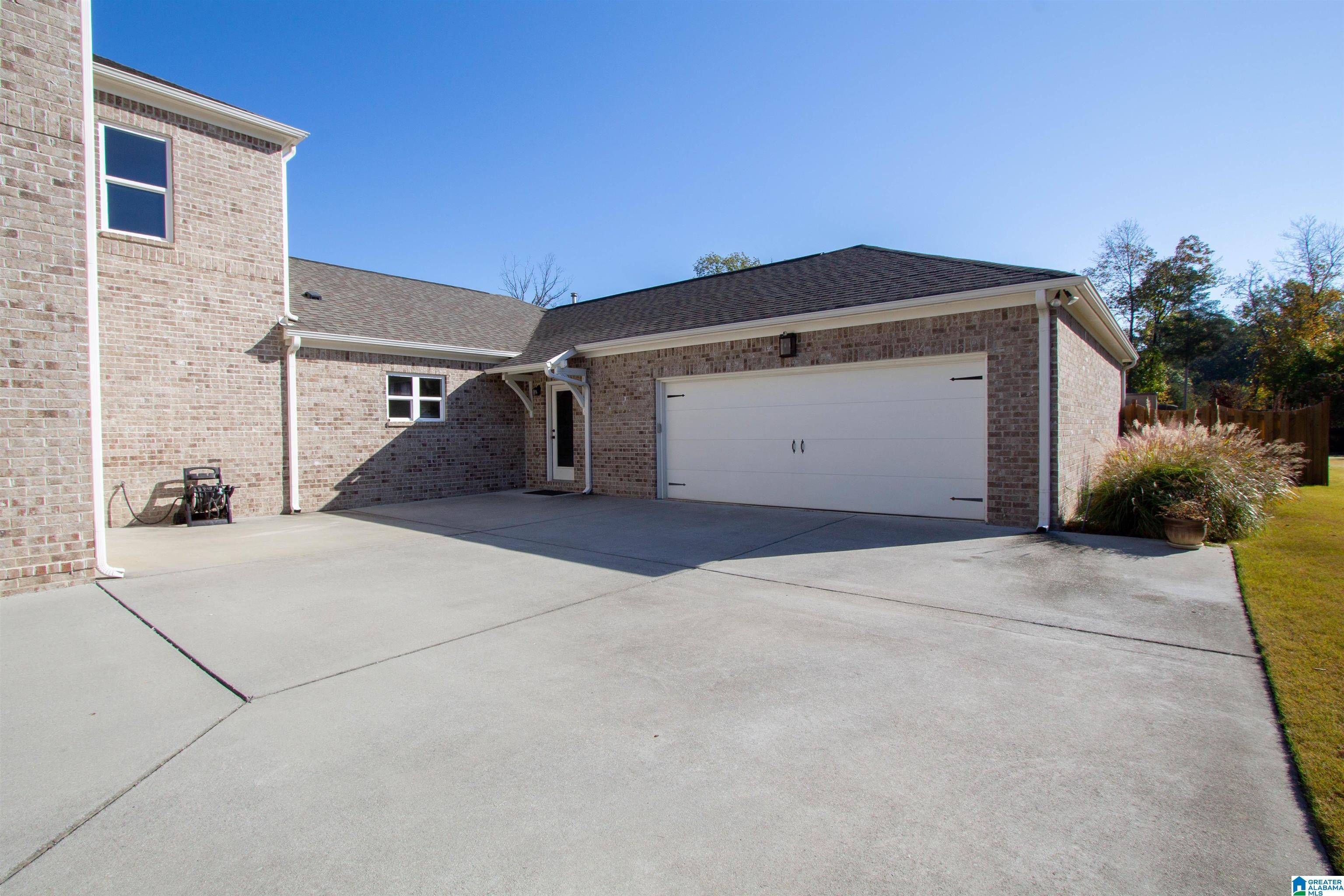Helena, AL 35244,606 RIVERWOODS LANDING