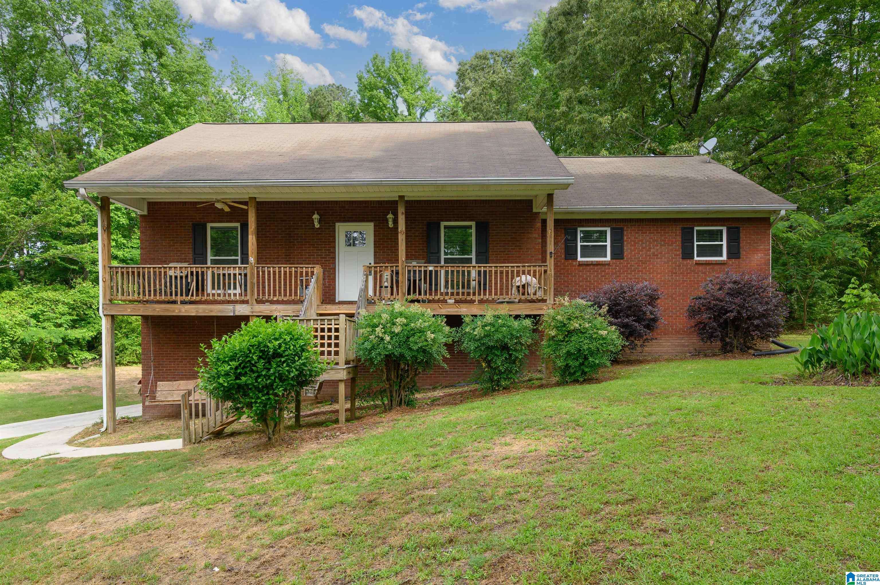 Warrior, AL 35180,8455 WADE ROAD