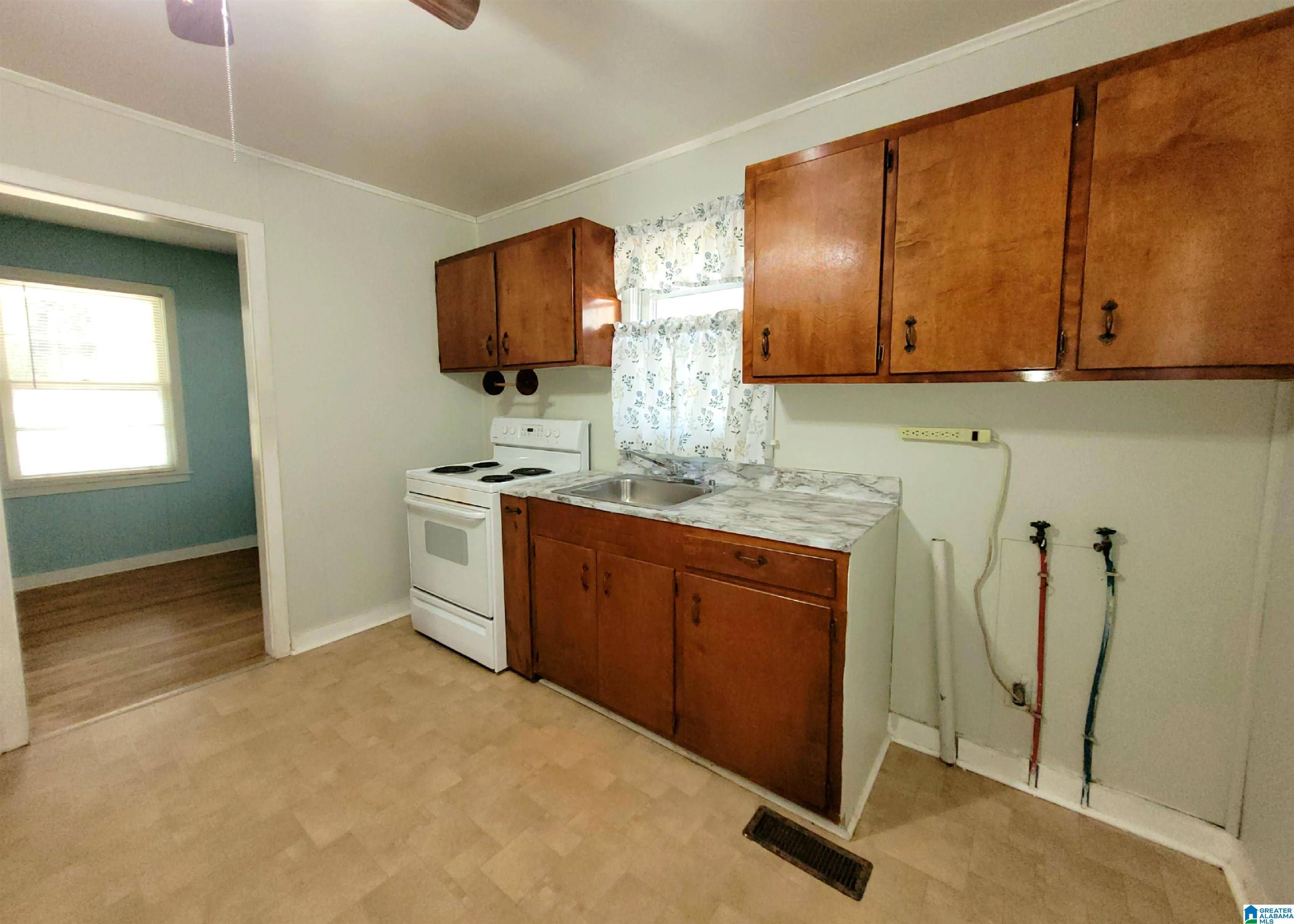Talladega, AL 35160,308 LANCASTER STREET E