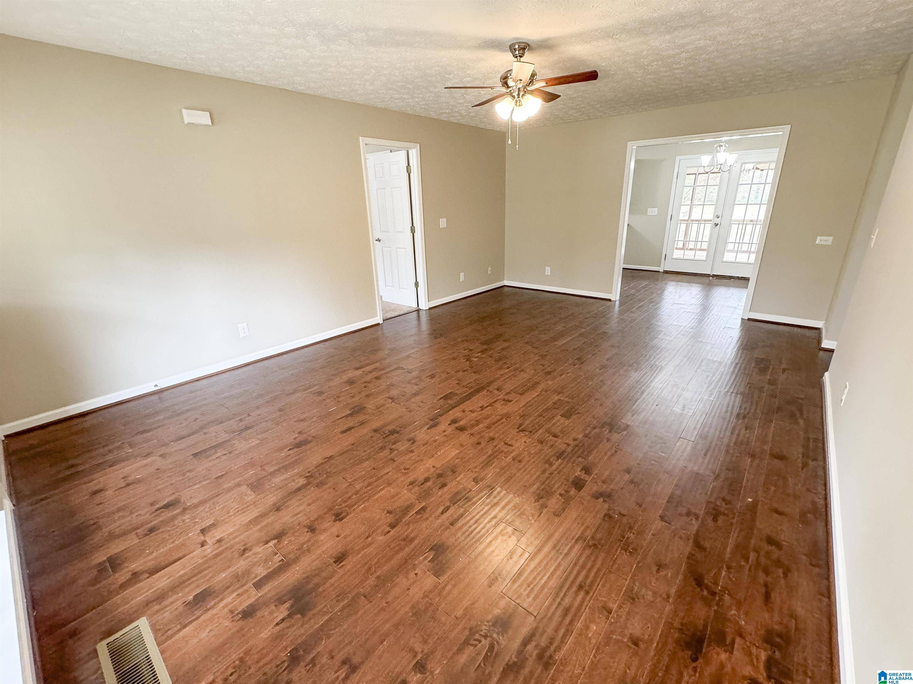 Anniston, AL 36207,365 STARLA DRIVE