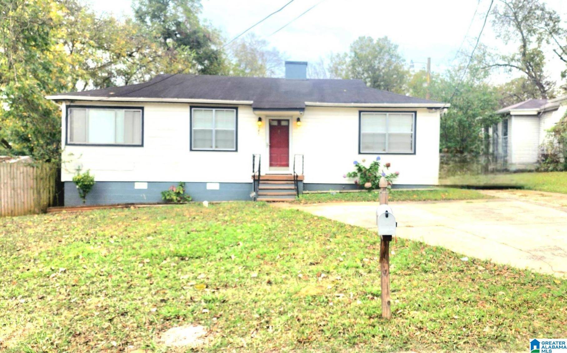 Birmingham, AL 35215,361 ROEBUCK DRIVE