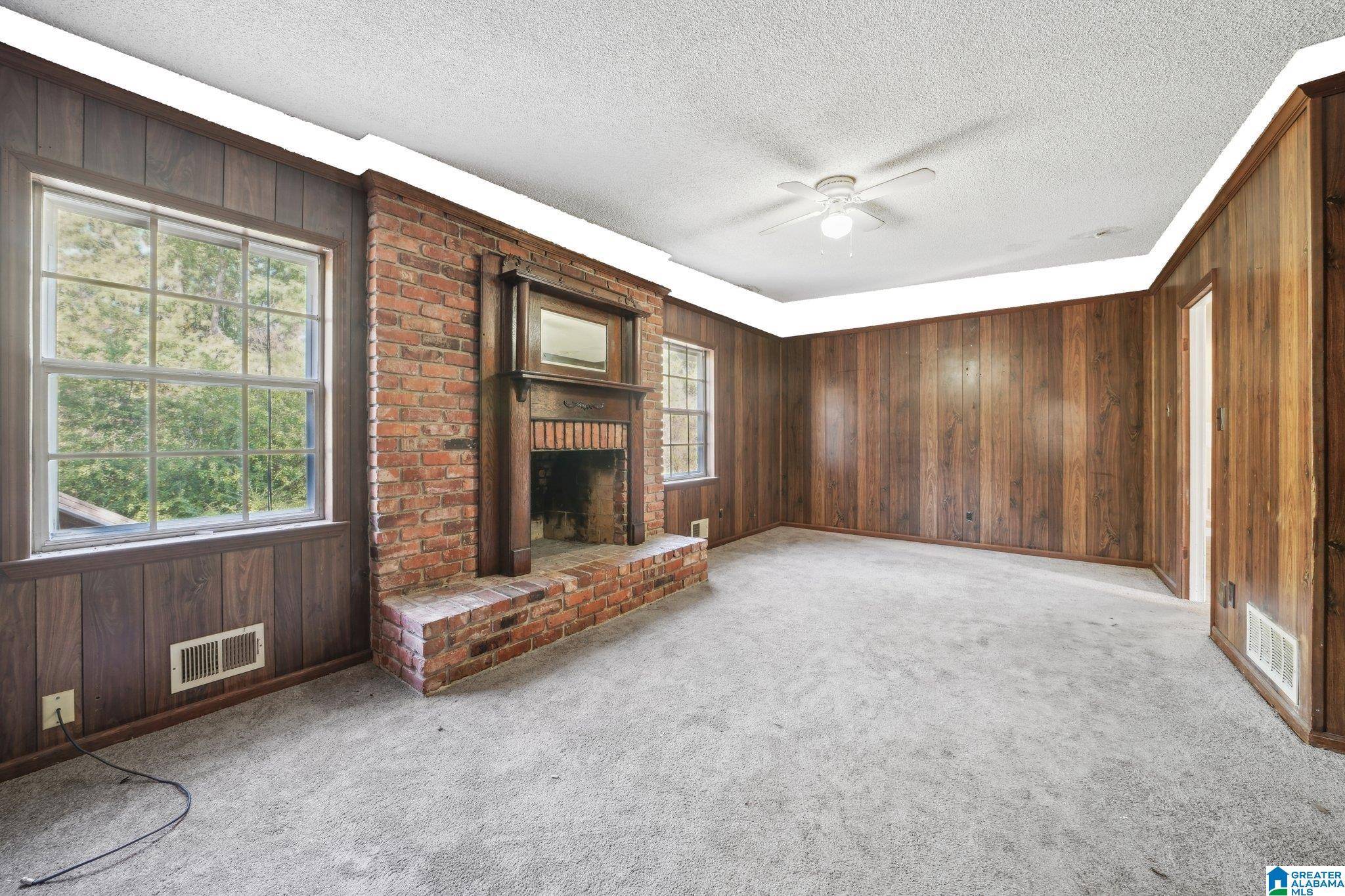 Center Point, AL 35215,2112 5TH WAY CIRCLE NW