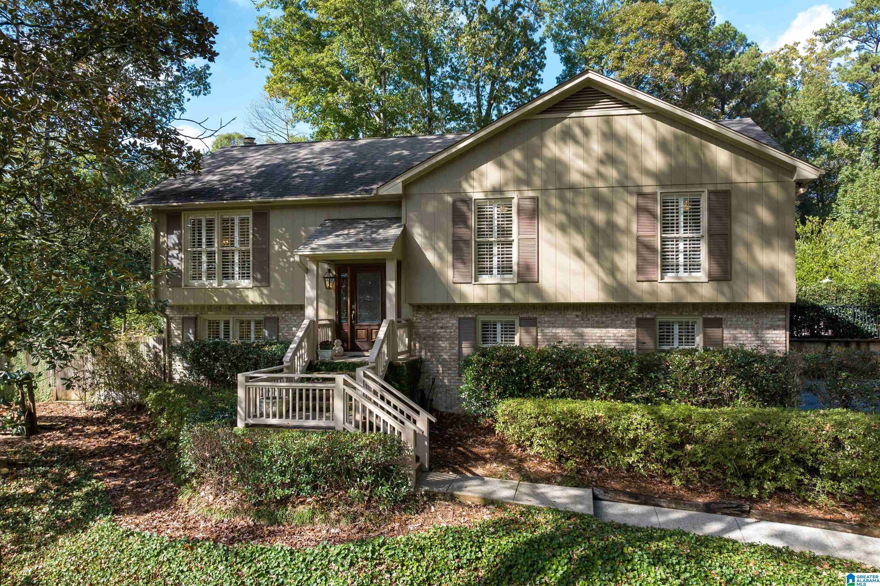 Vestavia Hills, AL 35243,3451 COVENTRY DRIVE