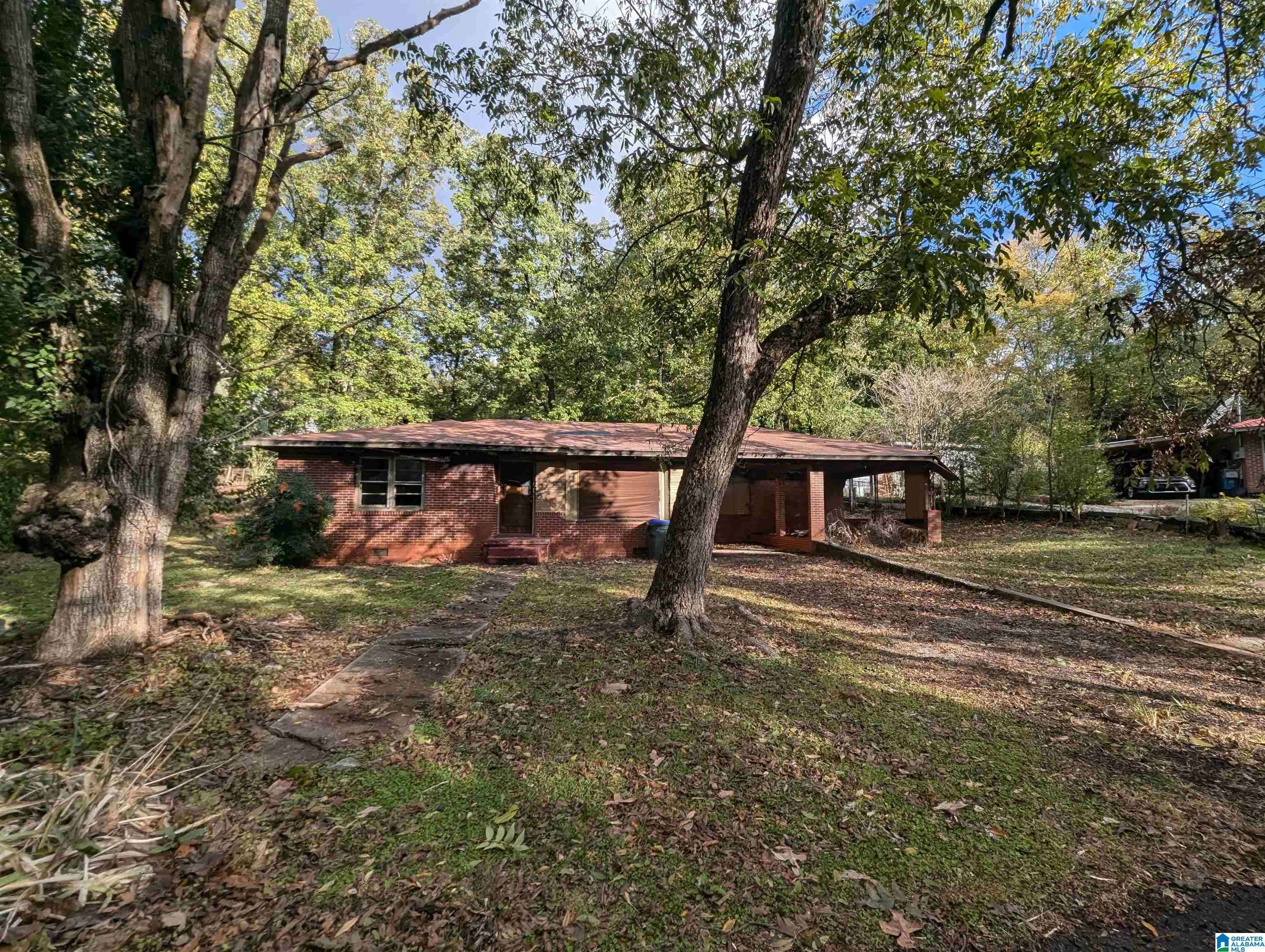 Anniston, AL 36201,117 OAK LANE