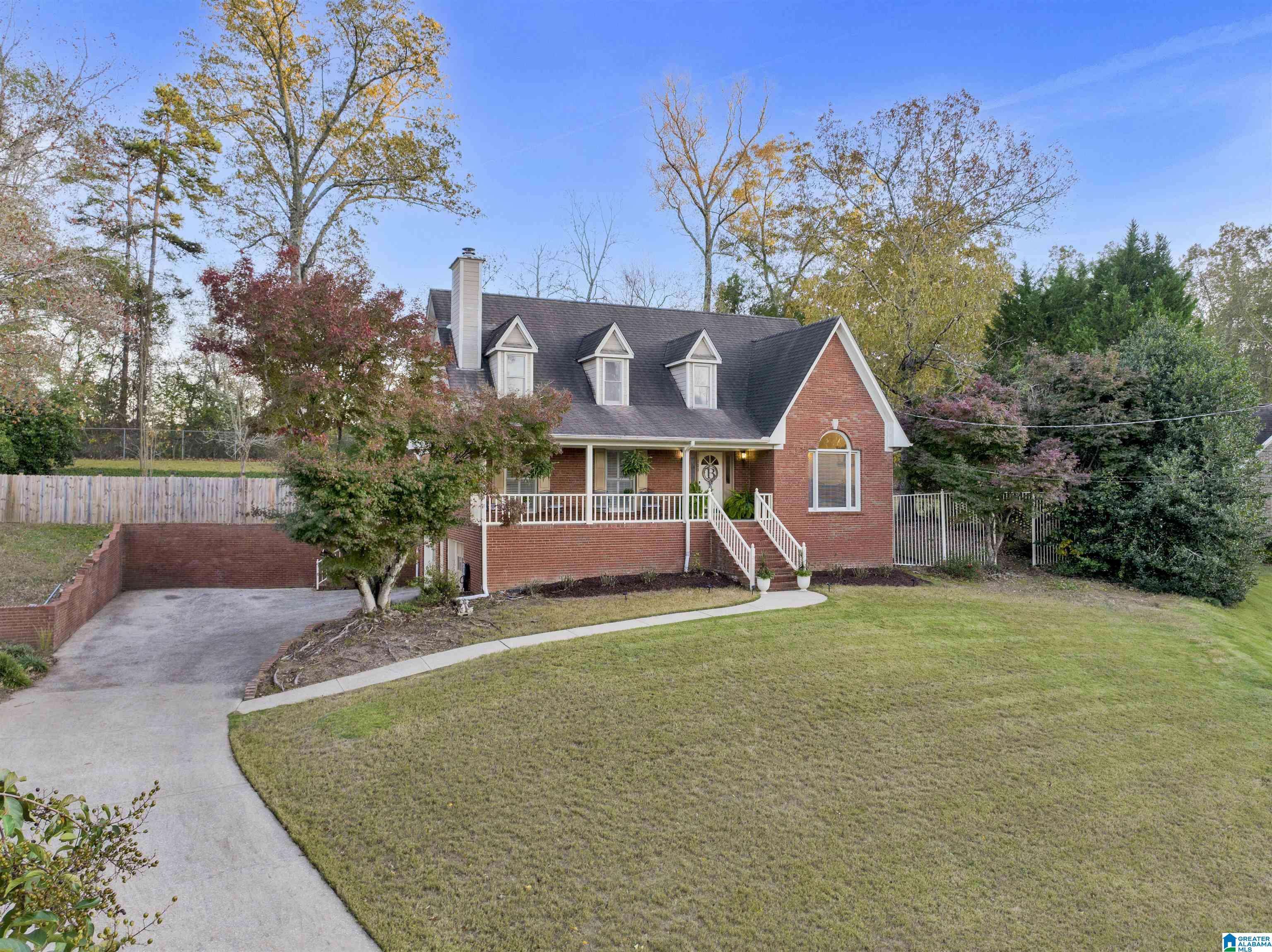 Trussville, AL 35173,123 BLACK WALNUT LANE